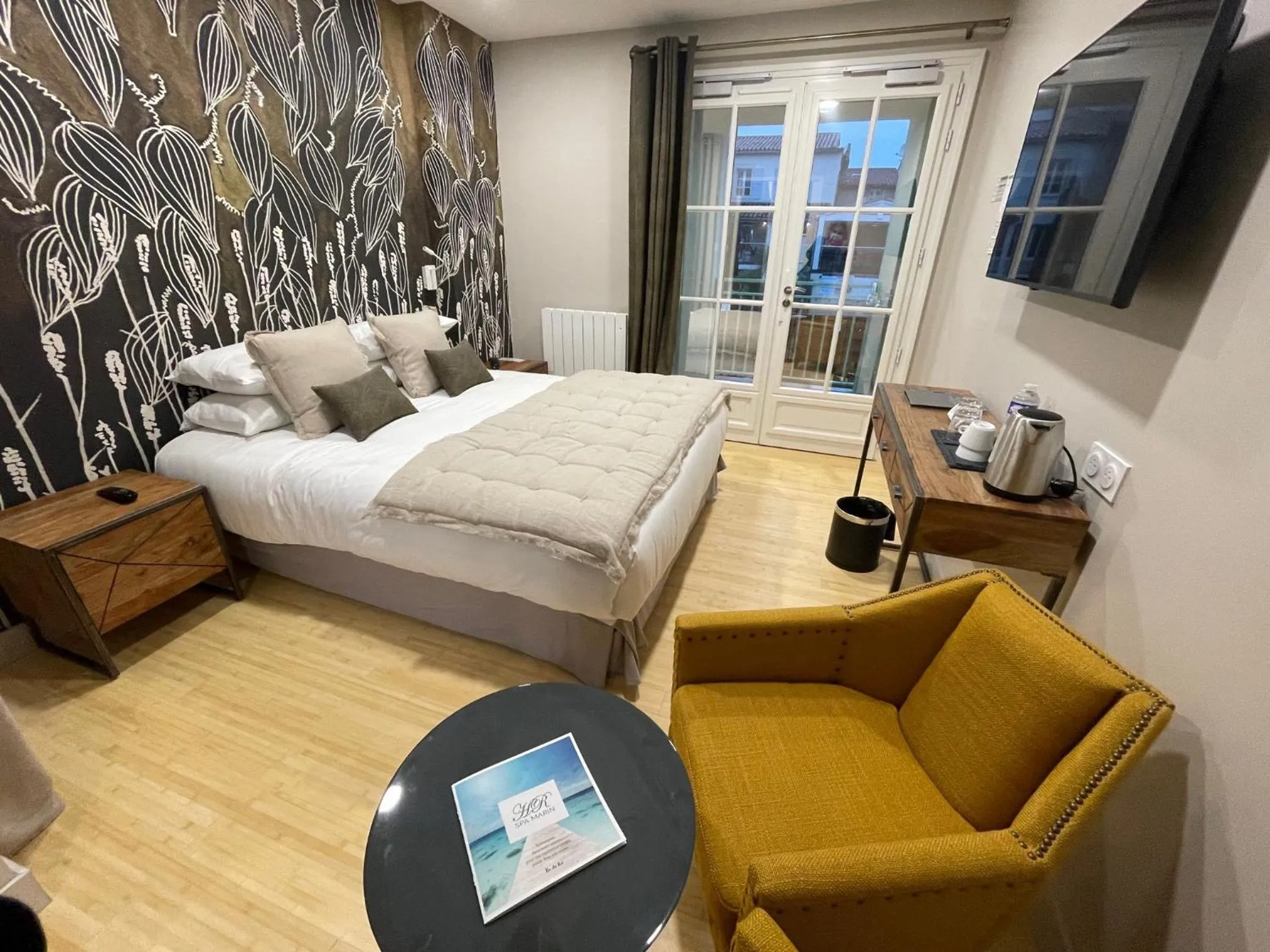 Photo of the whole room, Bed in Le Clos Du GALION - Ile de Ré