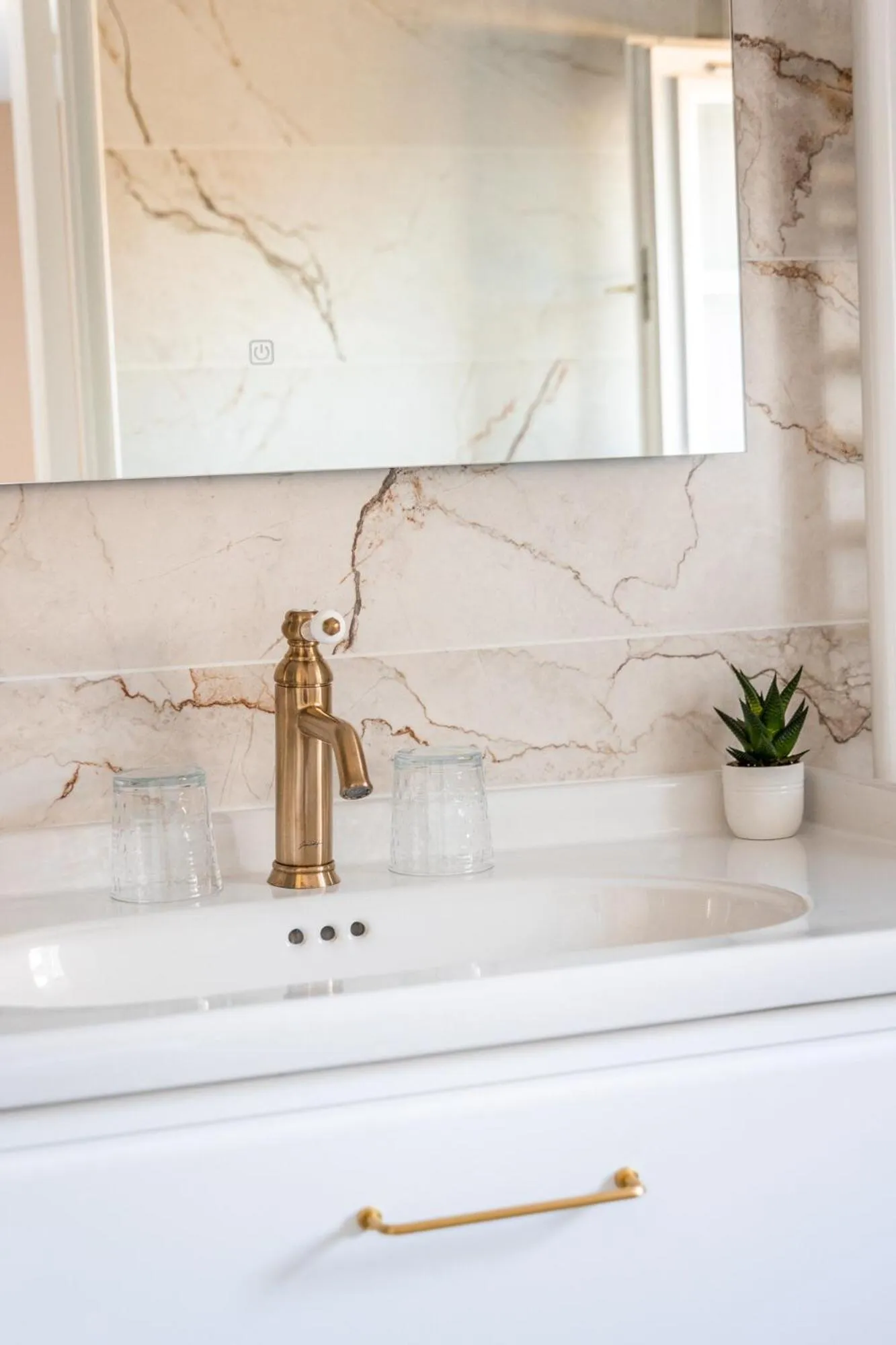 Bathroom in Demeures & Châteaux - Hôtel de la porte Saint-Malo - DINAN