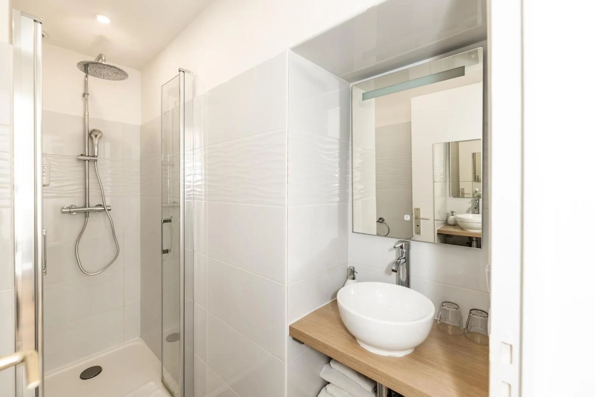 Bathroom in Demeures & Châteaux - Hôtel de la porte Saint-Malo - DINAN