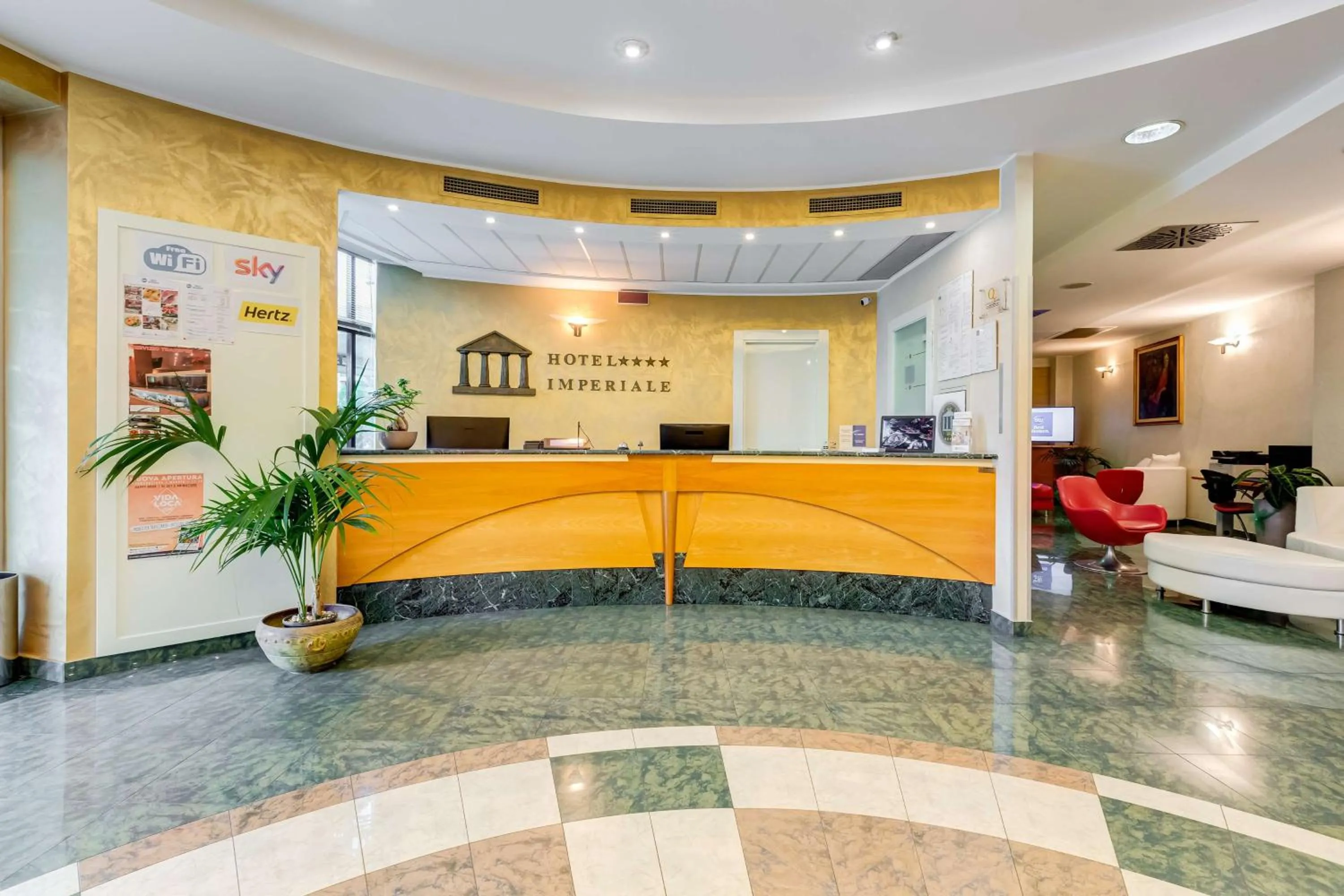 Lobby or reception in Best Western Hotel Imperiale