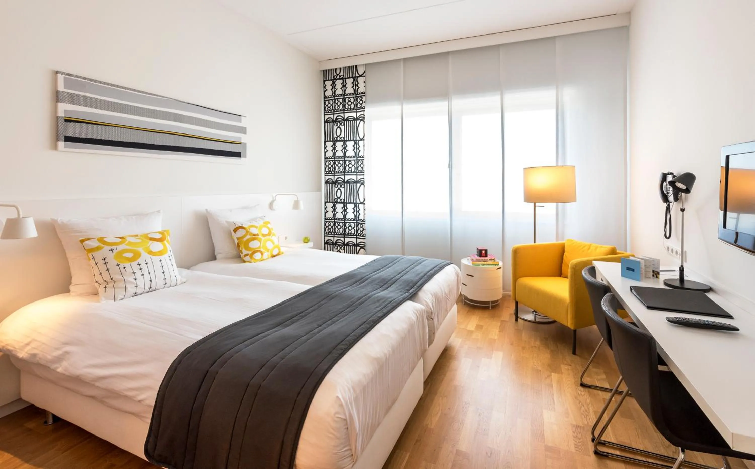 Day, Bed in WestCord Hotel Delft