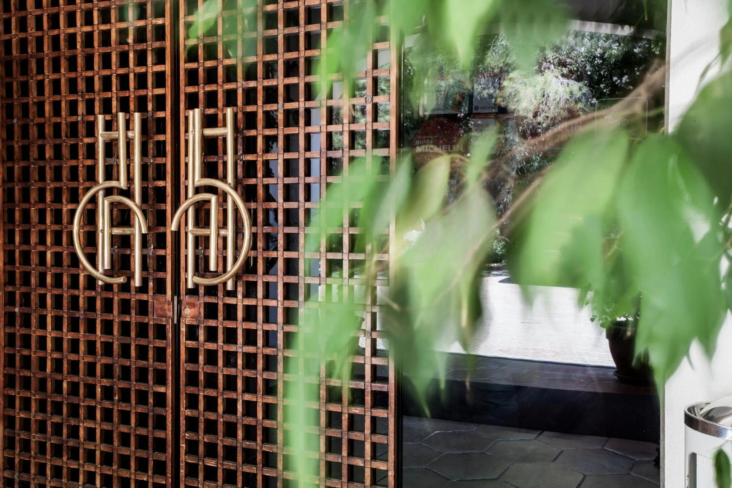 Facade/entrance in Grand Hotel De Rose