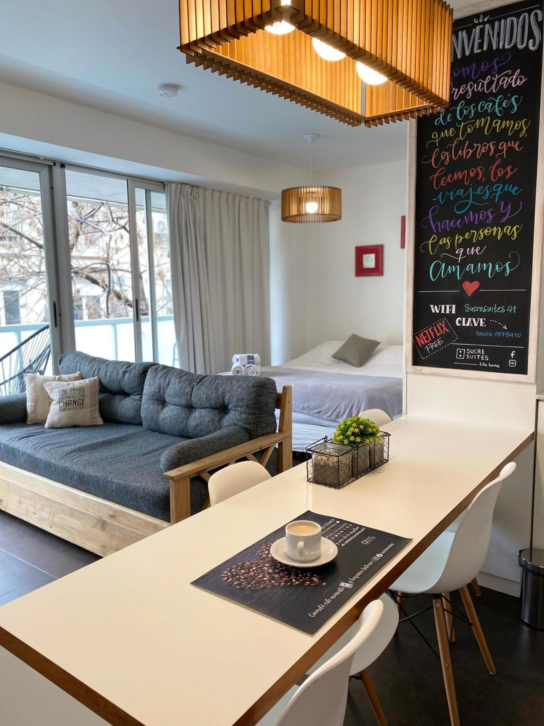 Photo of the whole room in Sucre Suites