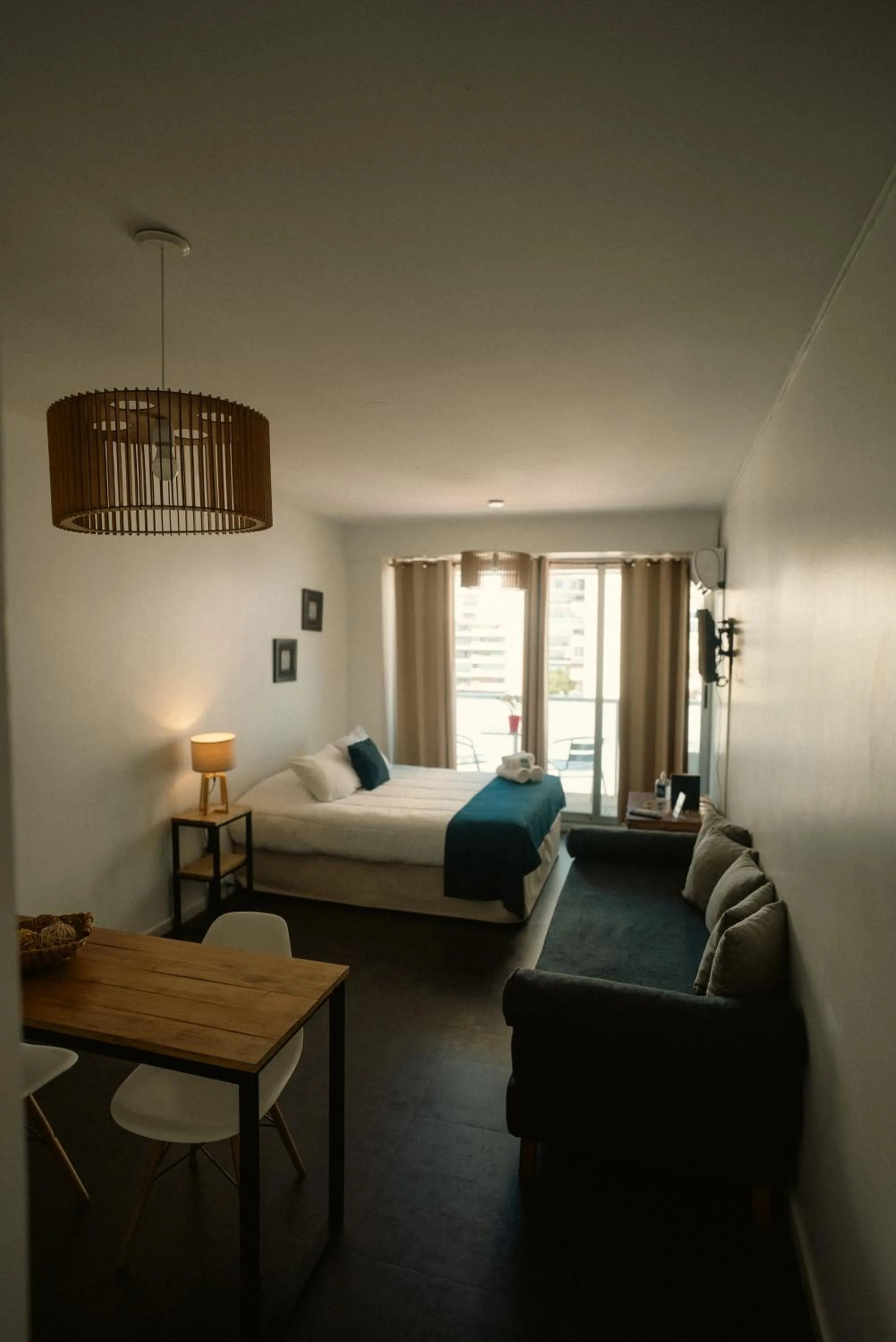 Photo of the whole room, Bed in Sucre Suites