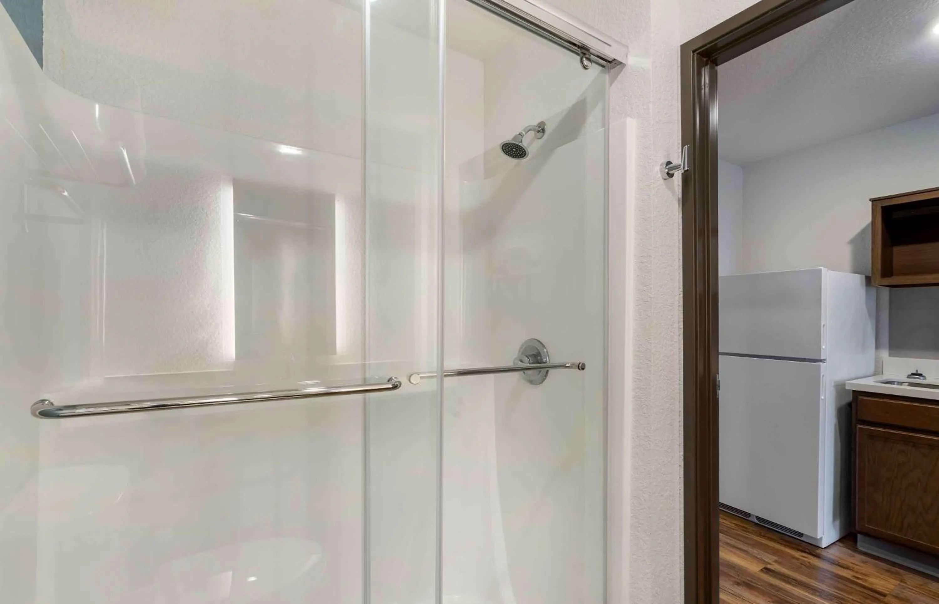 Bathroom in Extended Stay America Select Suites - Tampa - Northeast