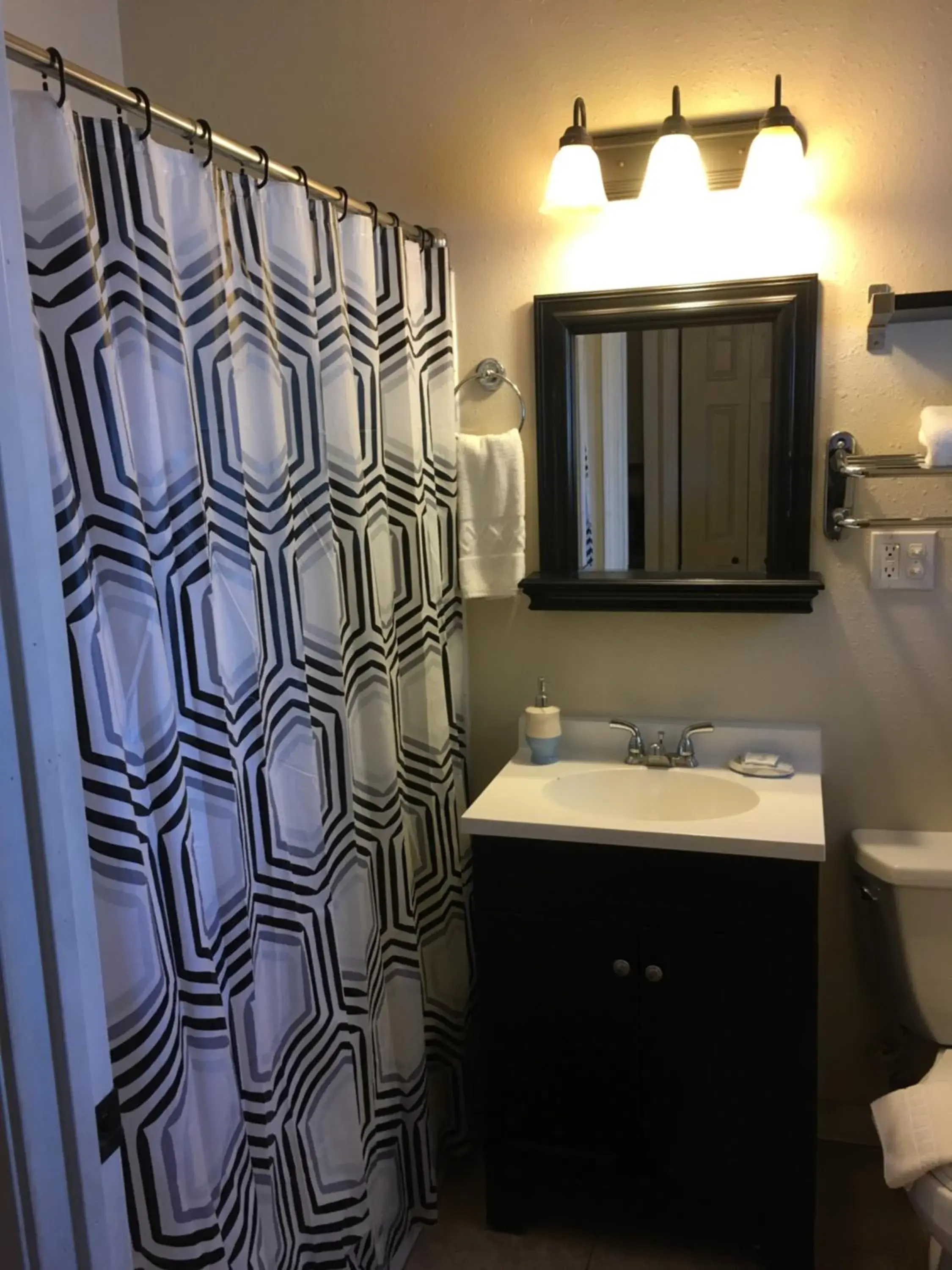 Deluxe Double Room in Squirrel Tree Resort Deluxe Double Room in Squirrel Tree Resort