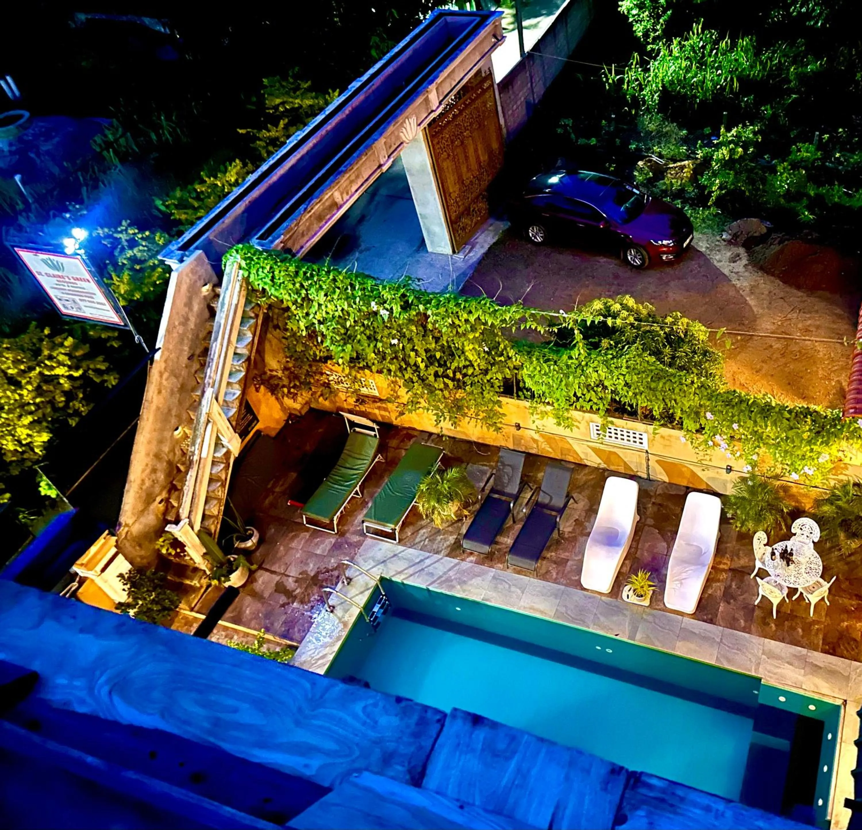 St CLAIRE'S GREEN Negombo Hotel & Hostels