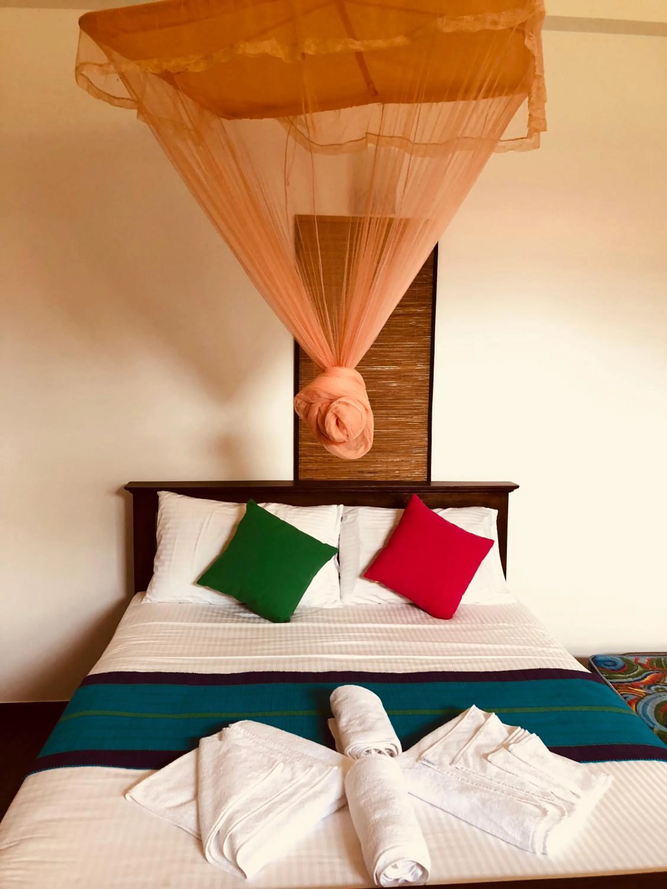 Bedroom, Bed in St CLAIRE'S GREEN Negombo Hotel & Hostels