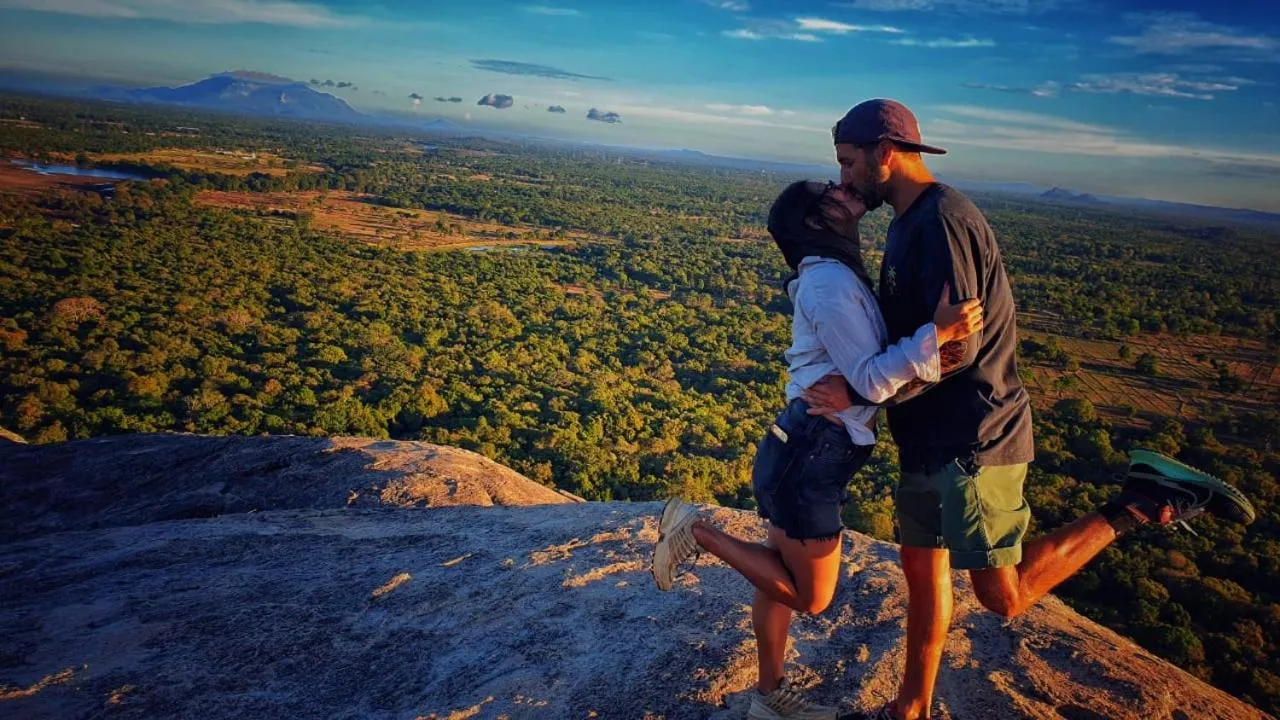 St CLAIRE'S GREEN Negombo Hotel & Hostels