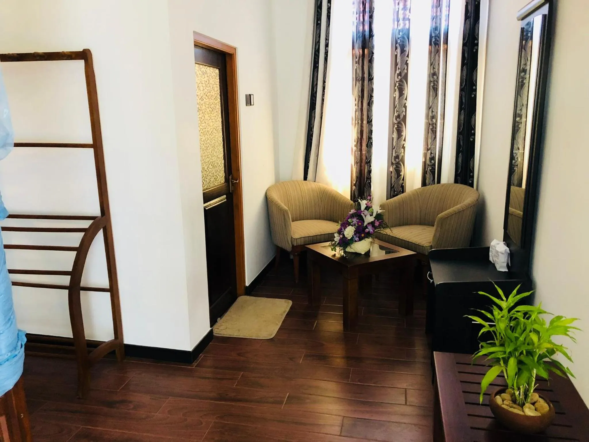 Seating area in St CLAIRE'S GREEN Negombo Hotel & Hostels