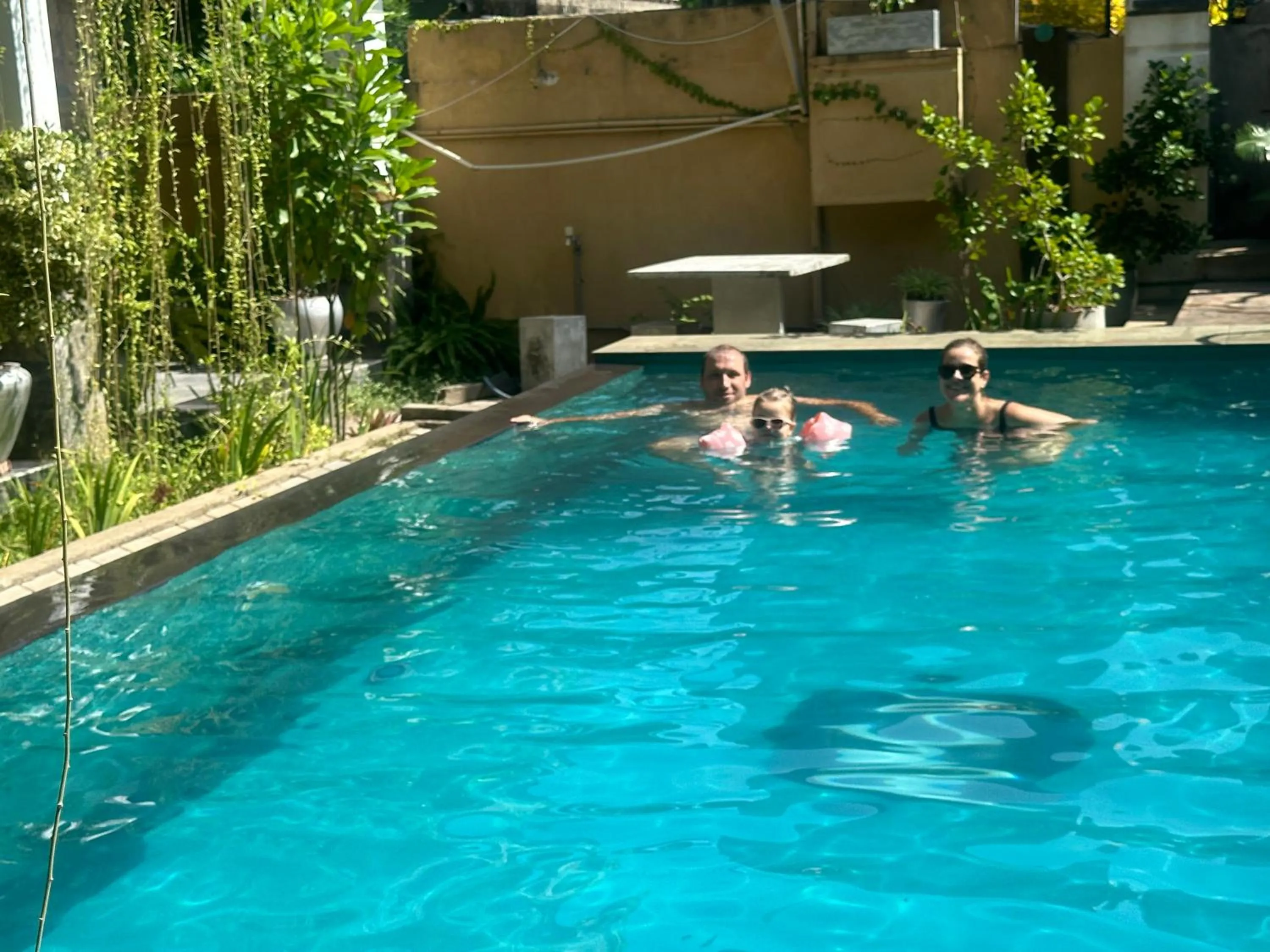 St CLAIRE'S GREEN Negombo Hotel & Hostels