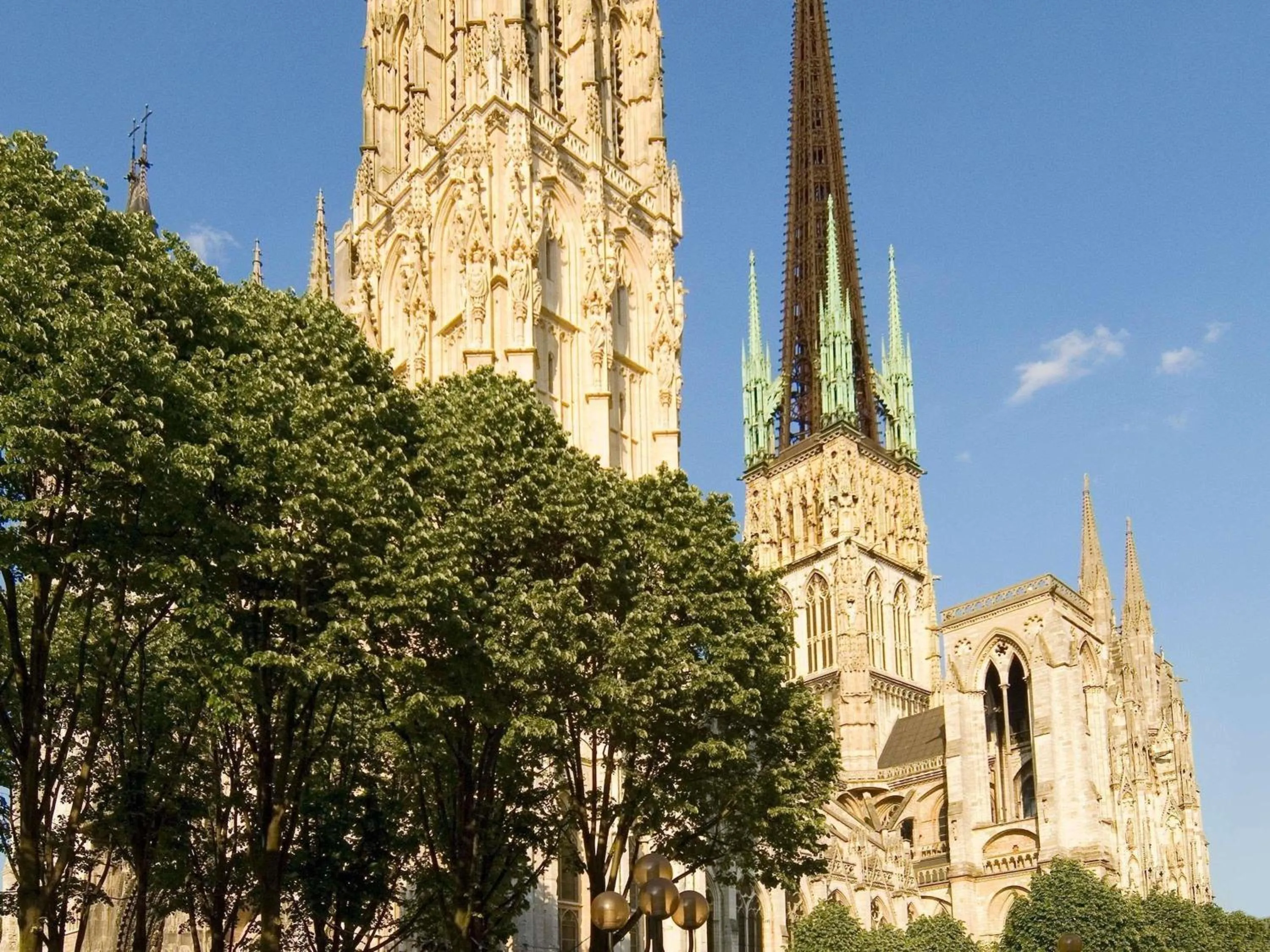 Property building in ibis Styles Rouen Val De Reuil