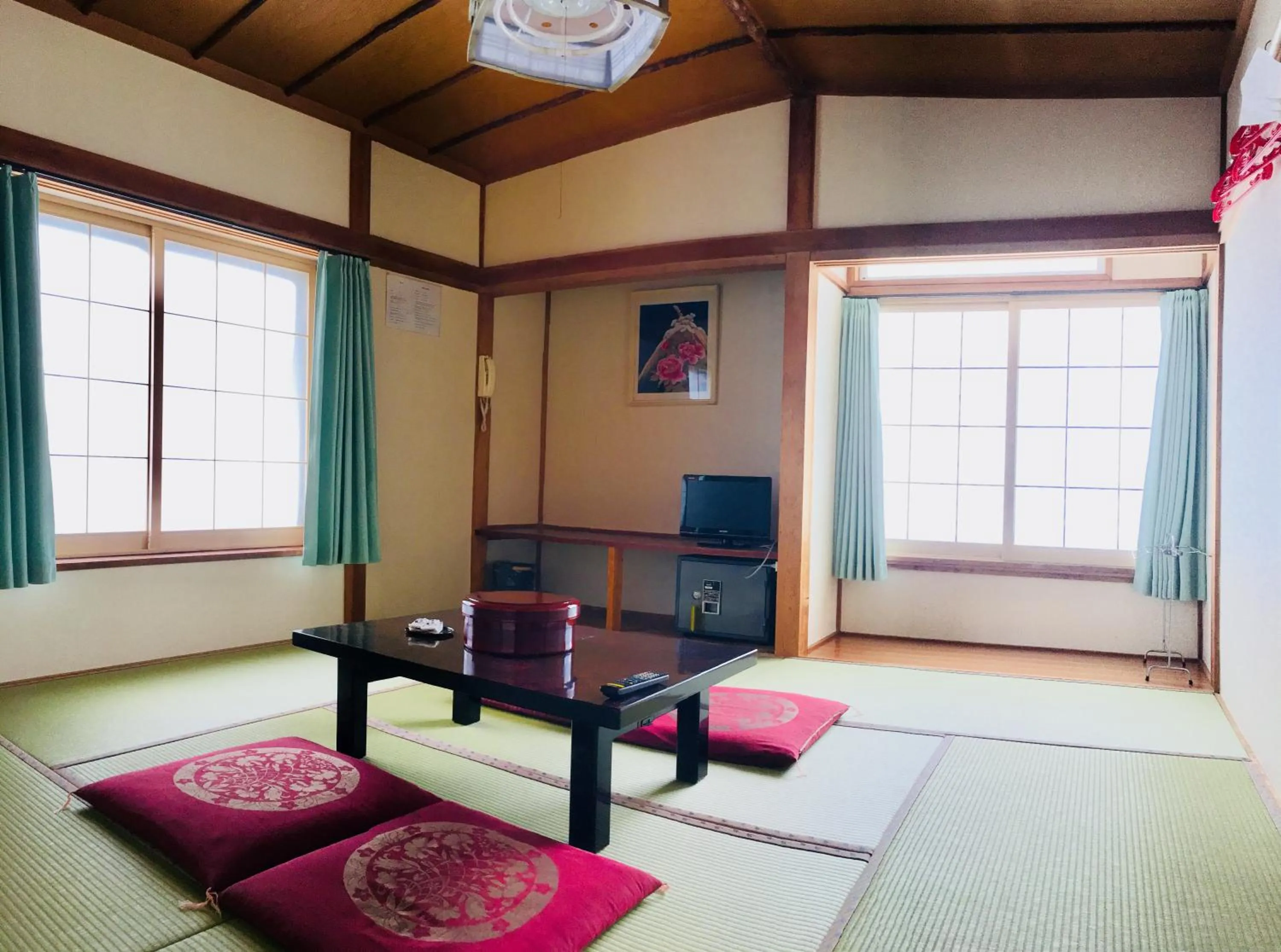 Photo of the whole room in Yamakyuso