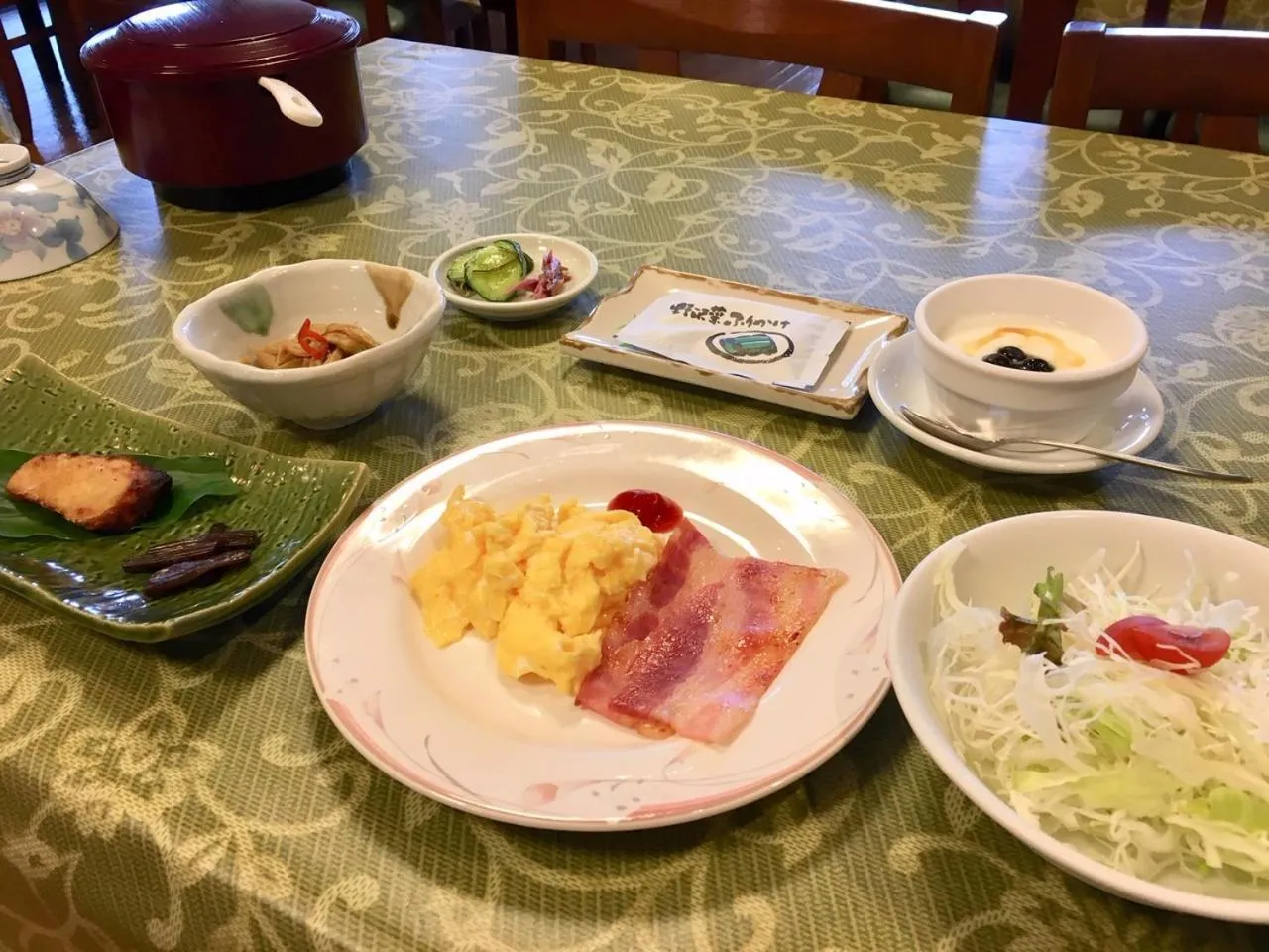Breakfast in Yamakyuso