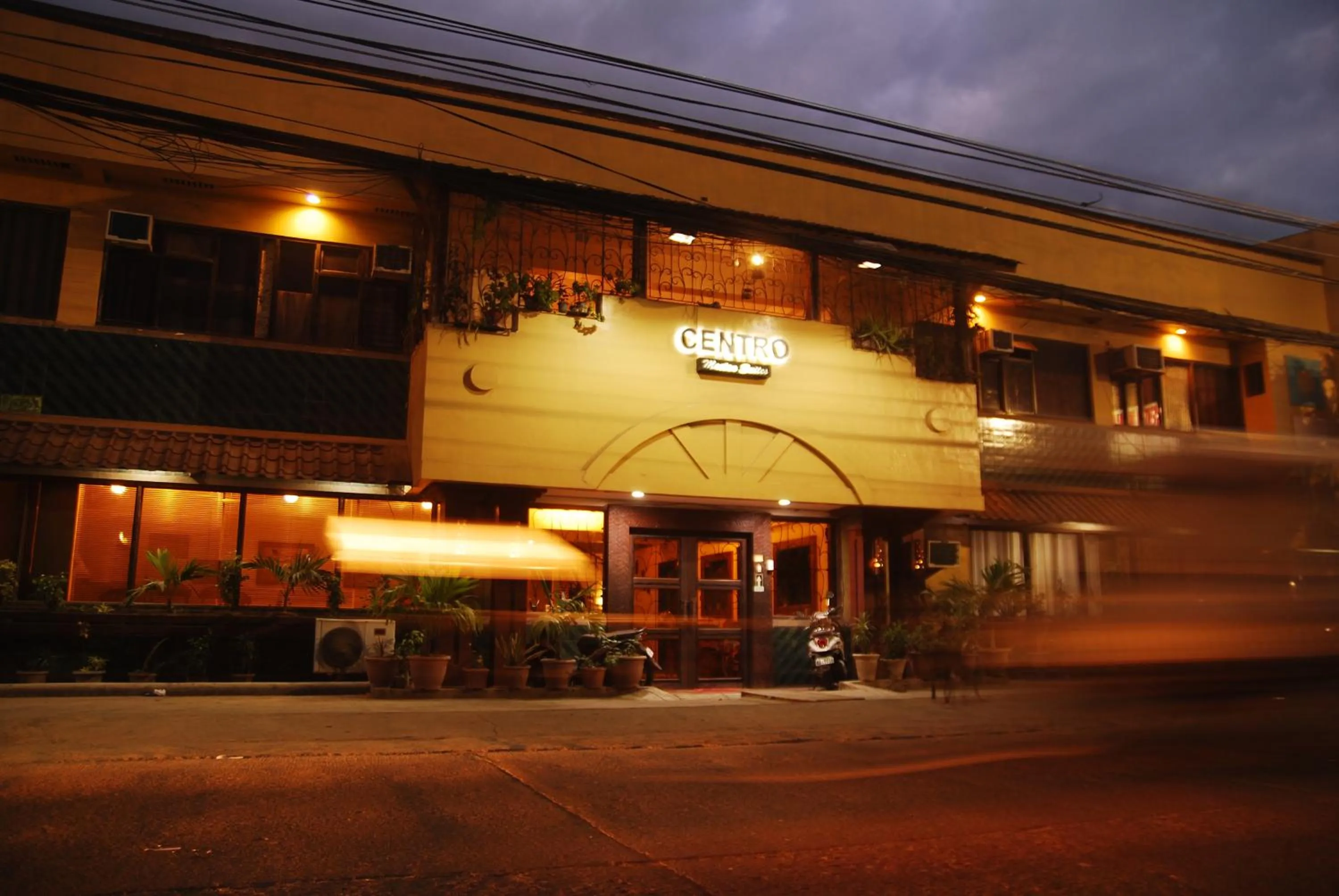 Facade/entrance in Centro Mactan Suites