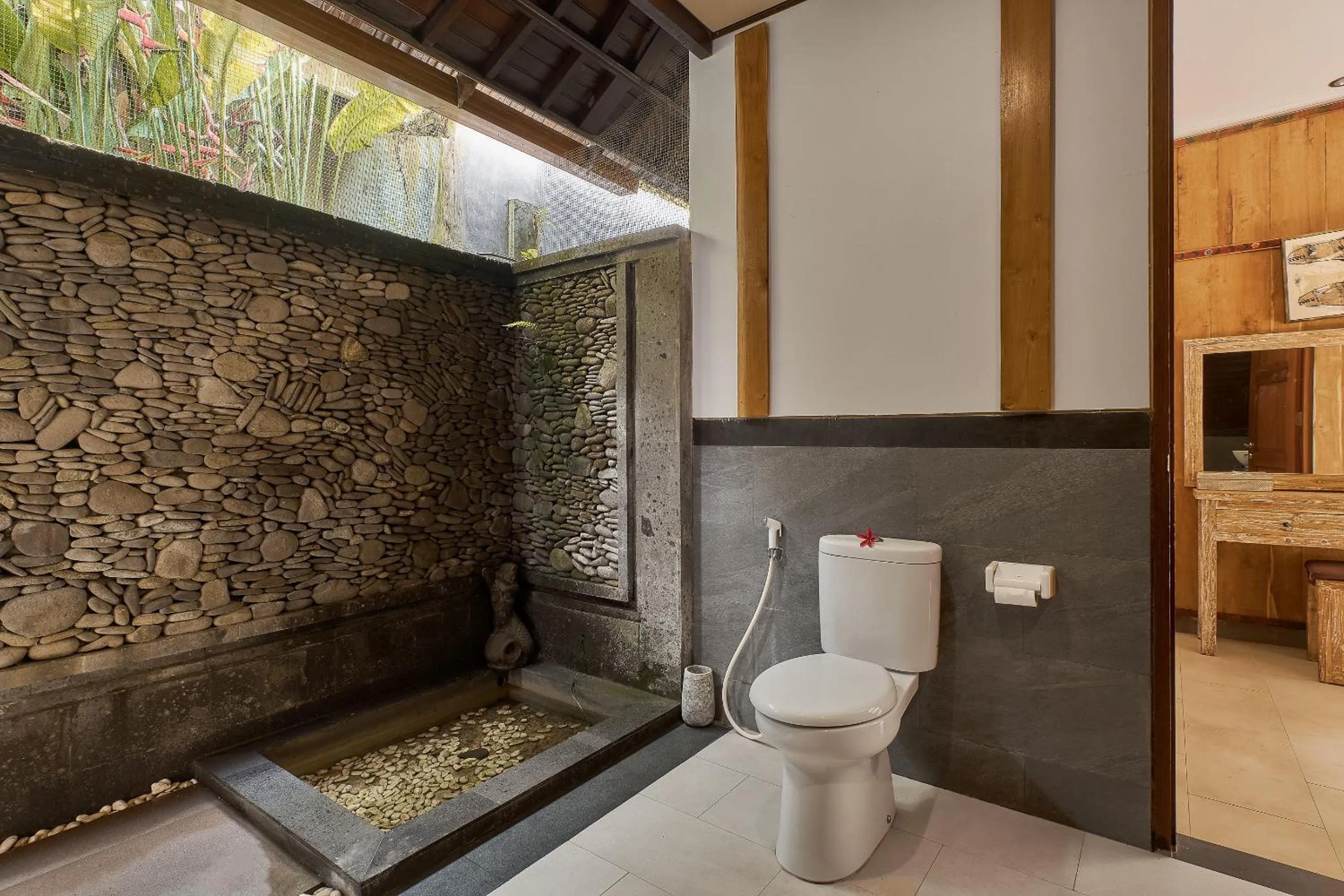 Toilet in Buana Tirta Ubud Villa