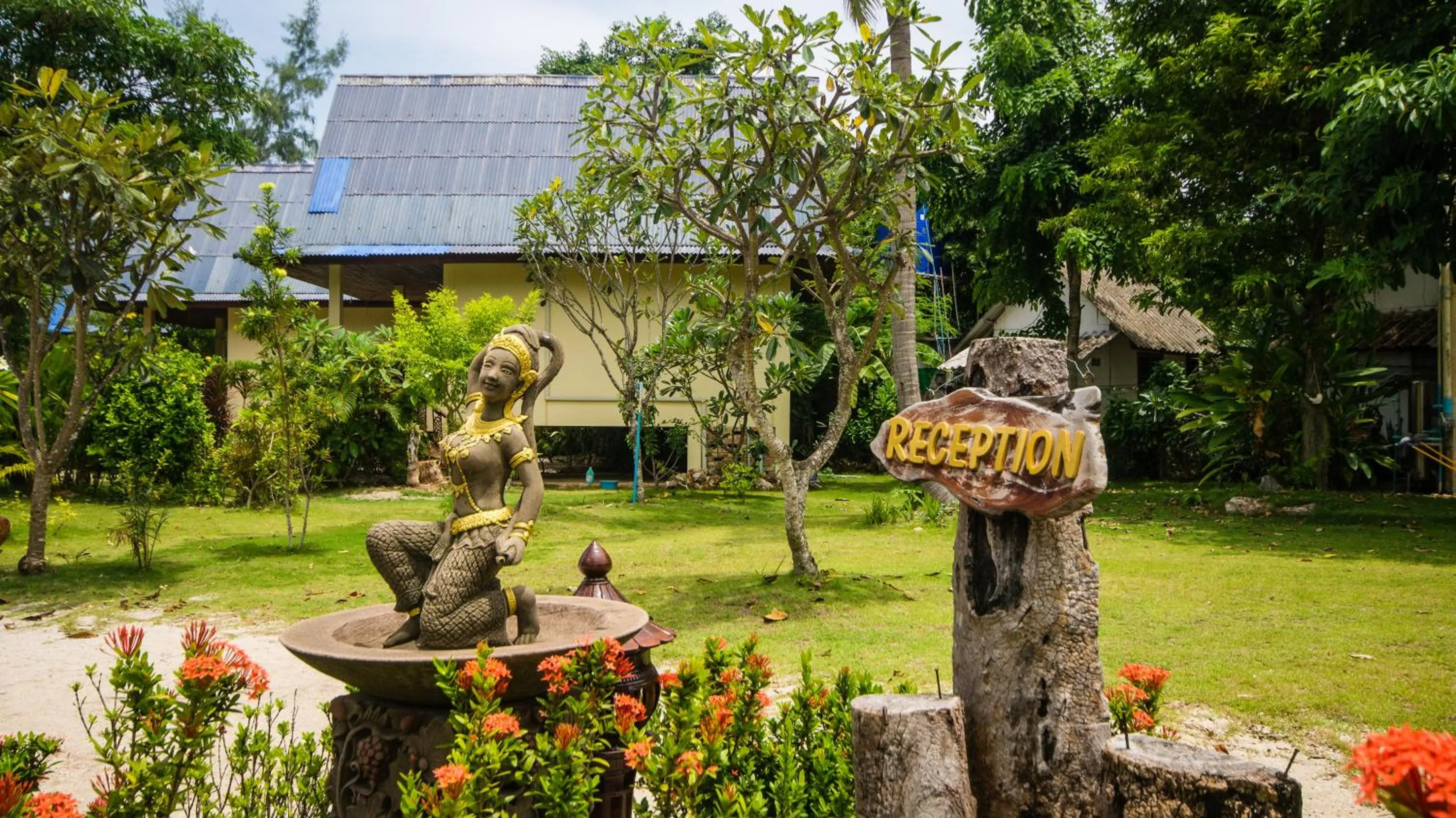 Lobby or reception in Tropicana Khophagan Resort Hotel