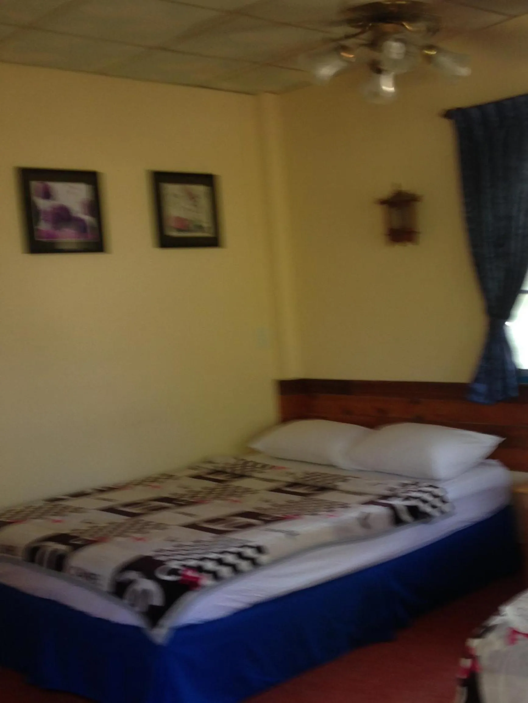 Bathroom, Bed in Tropicana Khophagan Resort Hotel