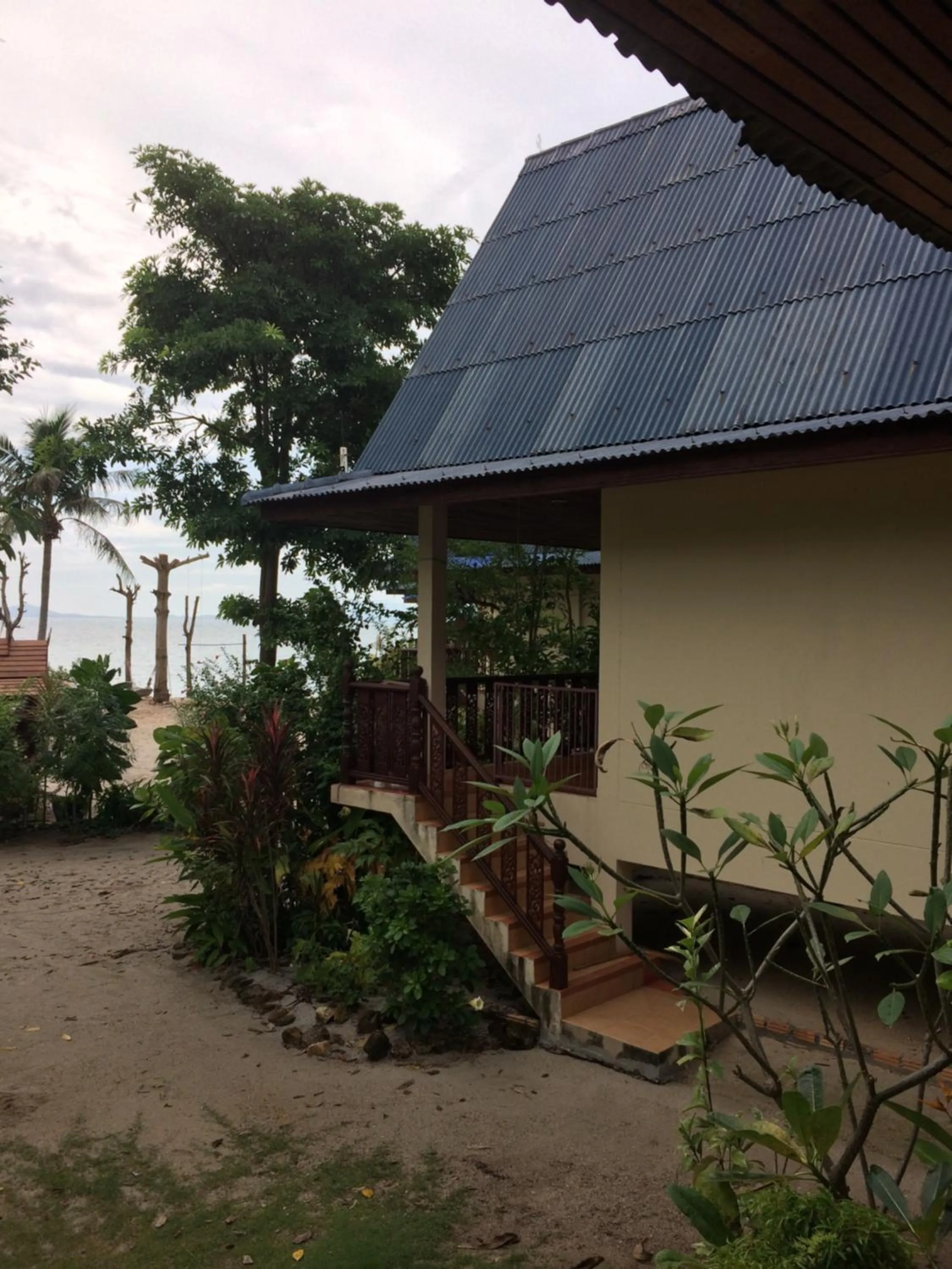 Tropicana Khophagan Resort Hotel