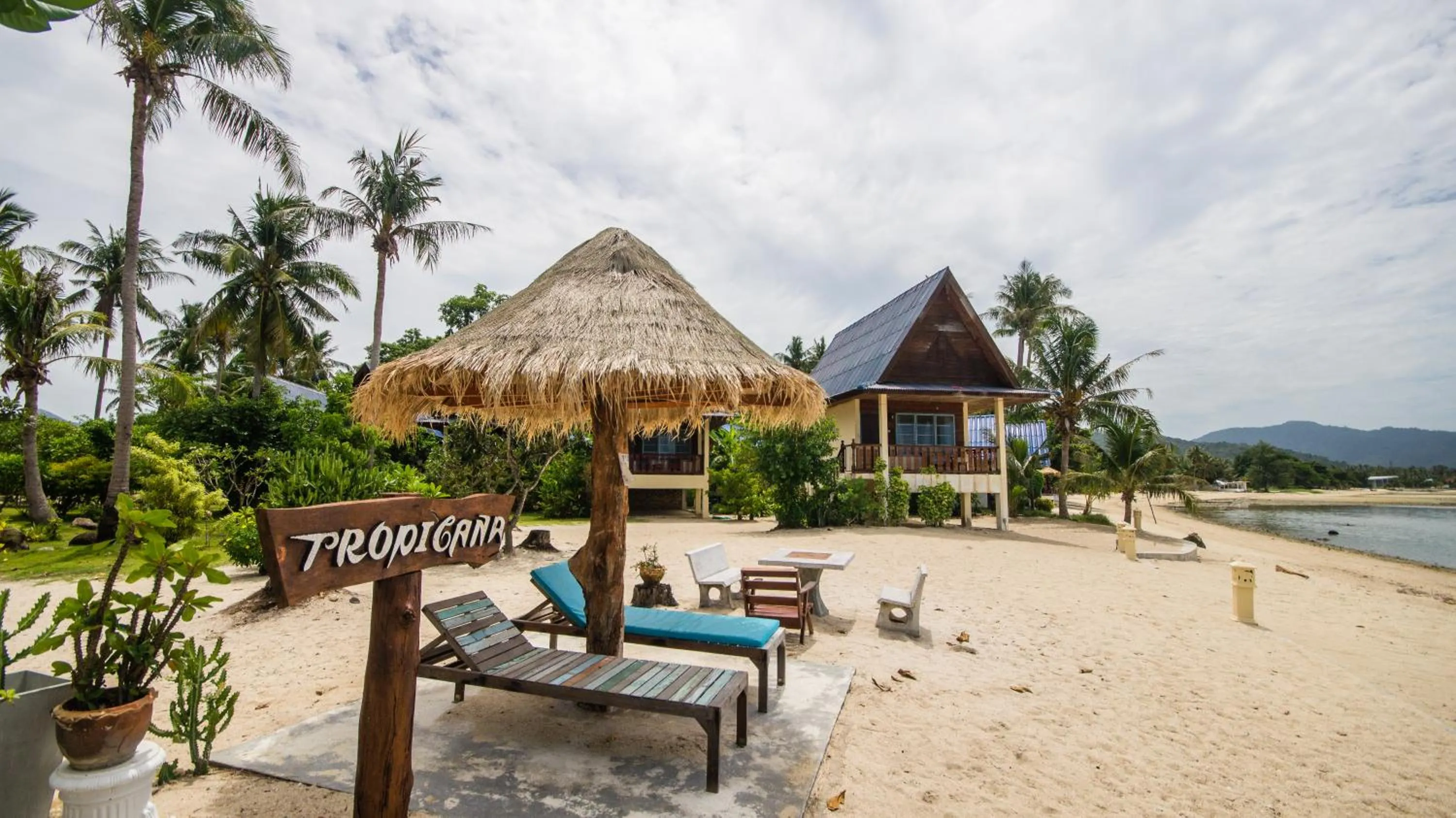 Beach in Tropicana Khophagan Resort Hotel