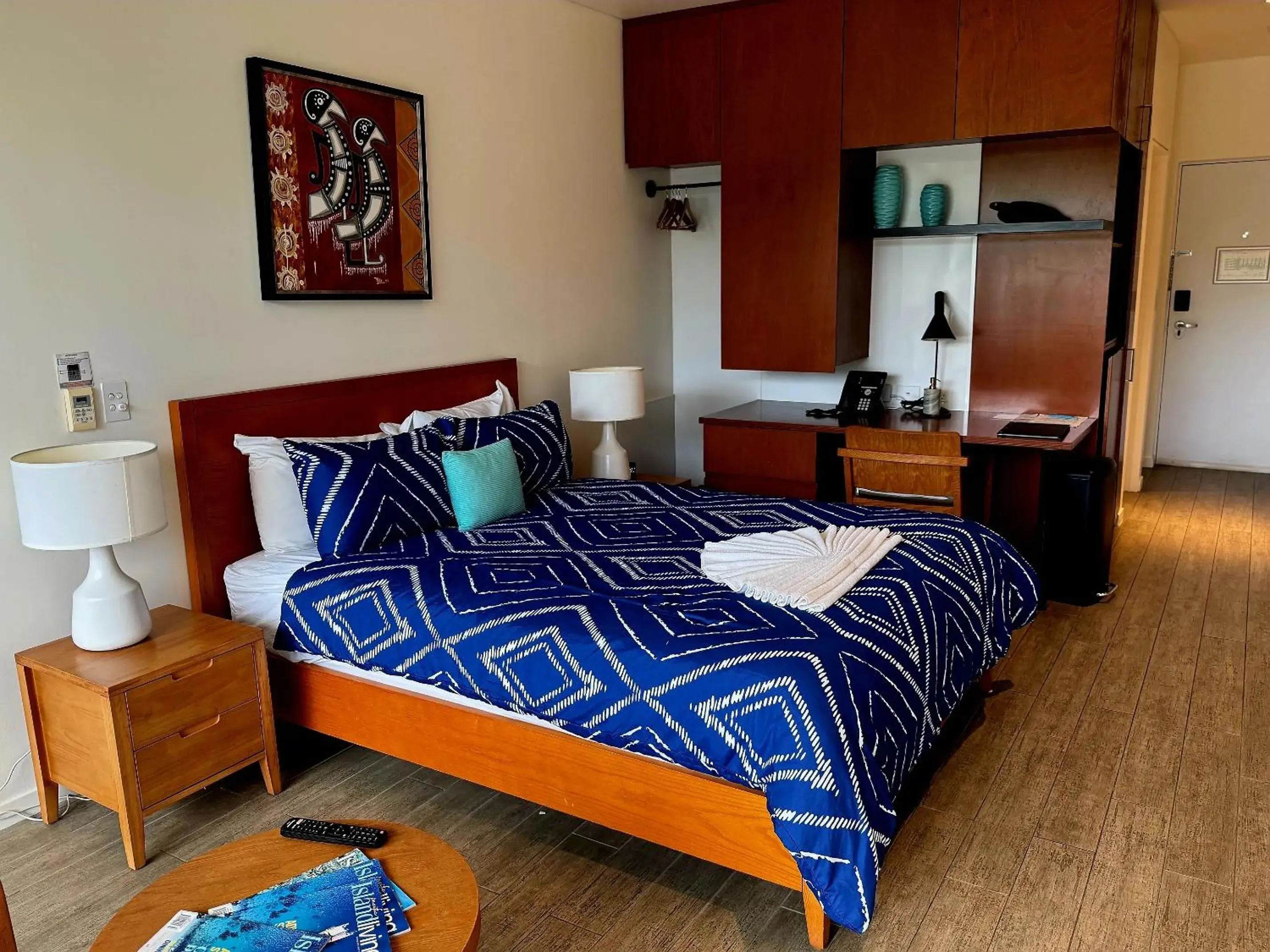 Deluxe Suite with Resort View in Coral Sea Resort & Casino Deluxe Suite with Resort View in Coral Sea Resort & Casino