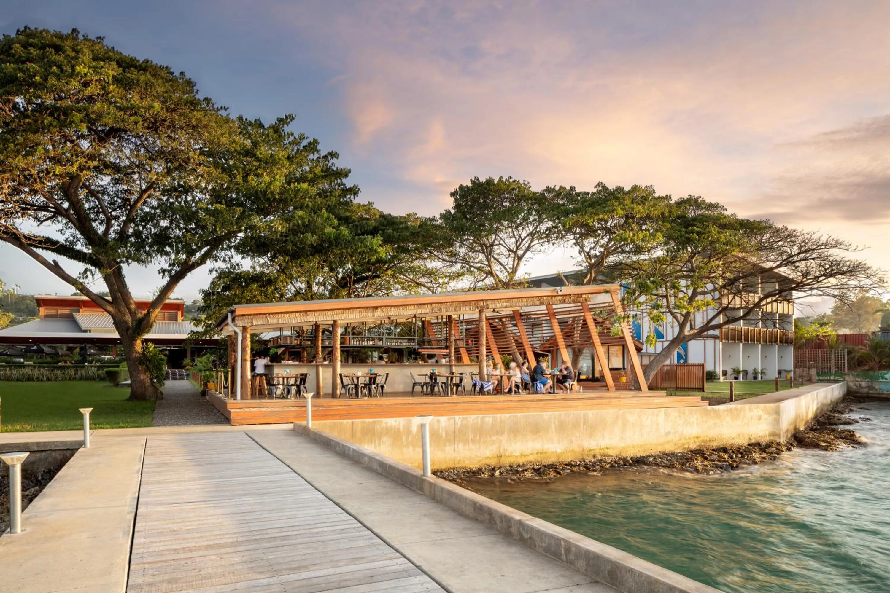 Restaurant/places to eat in Coral Sea Resort & Casino