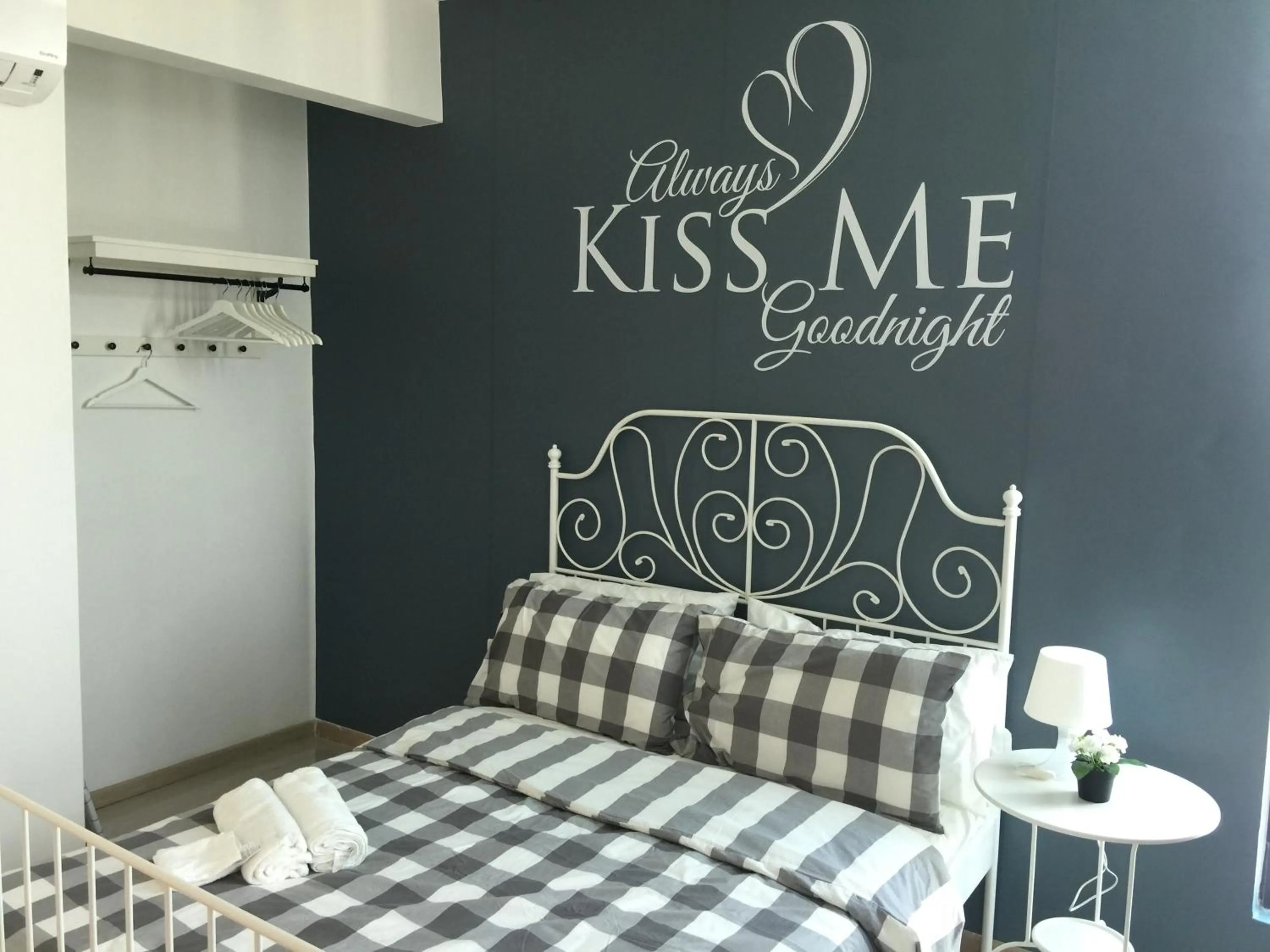 Bedroom, Bed in VIsta Home Homestay at Vista Alam