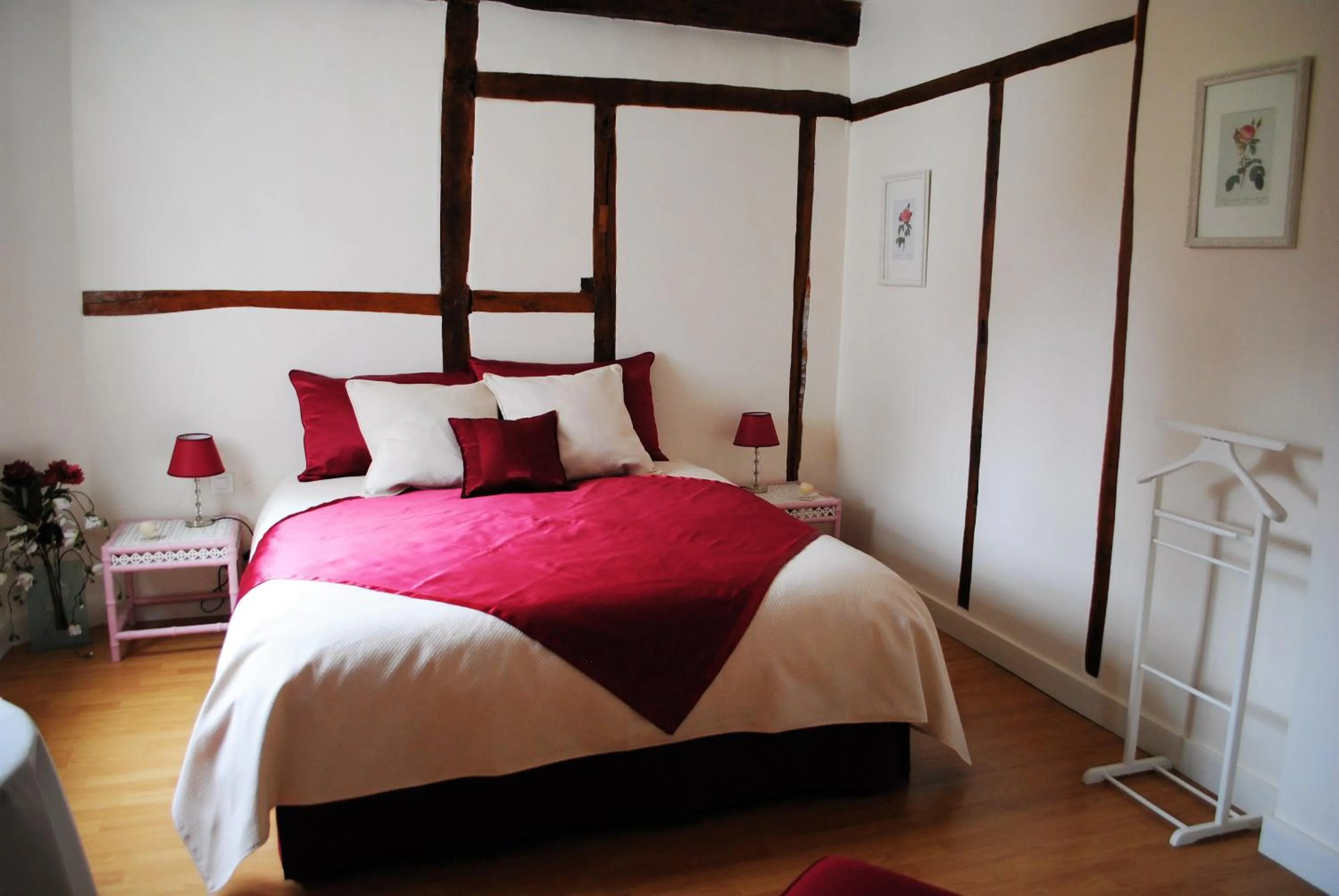 Bed in LE RELAIS DU BON'EURE