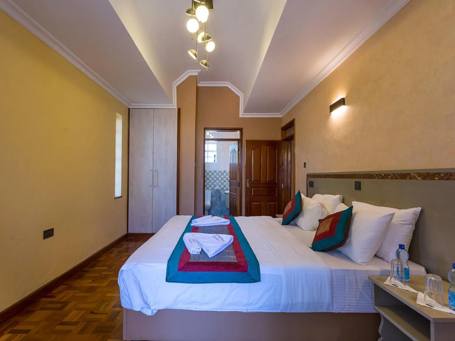 Bedroom, Bed in Comfort Gardens Sweetwaters