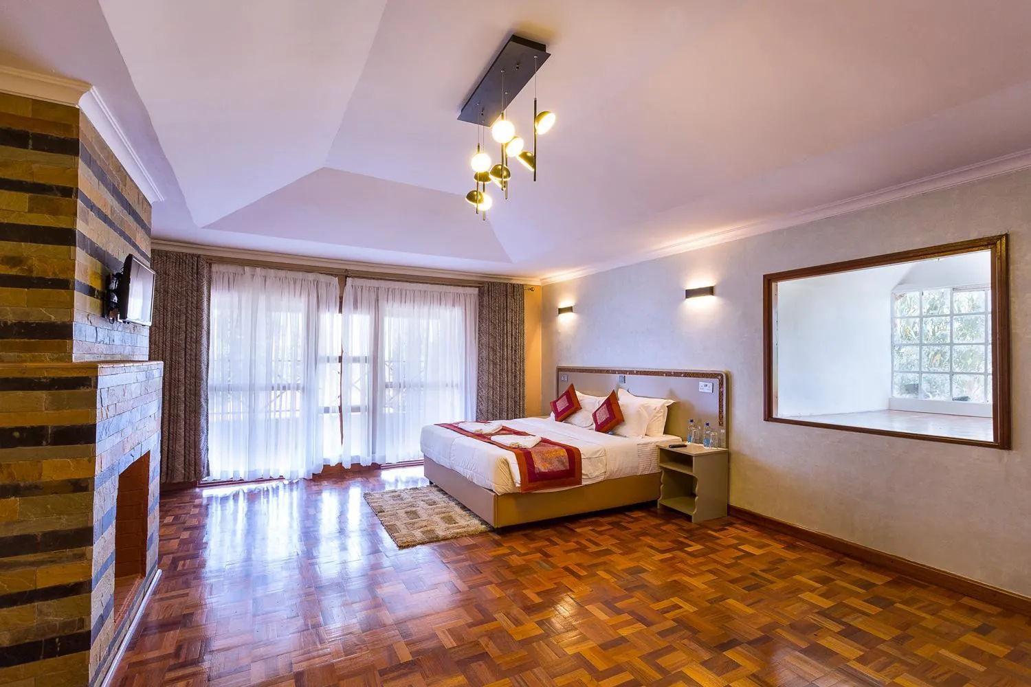 Bedroom, Bed in Comfort Gardens Sweetwaters