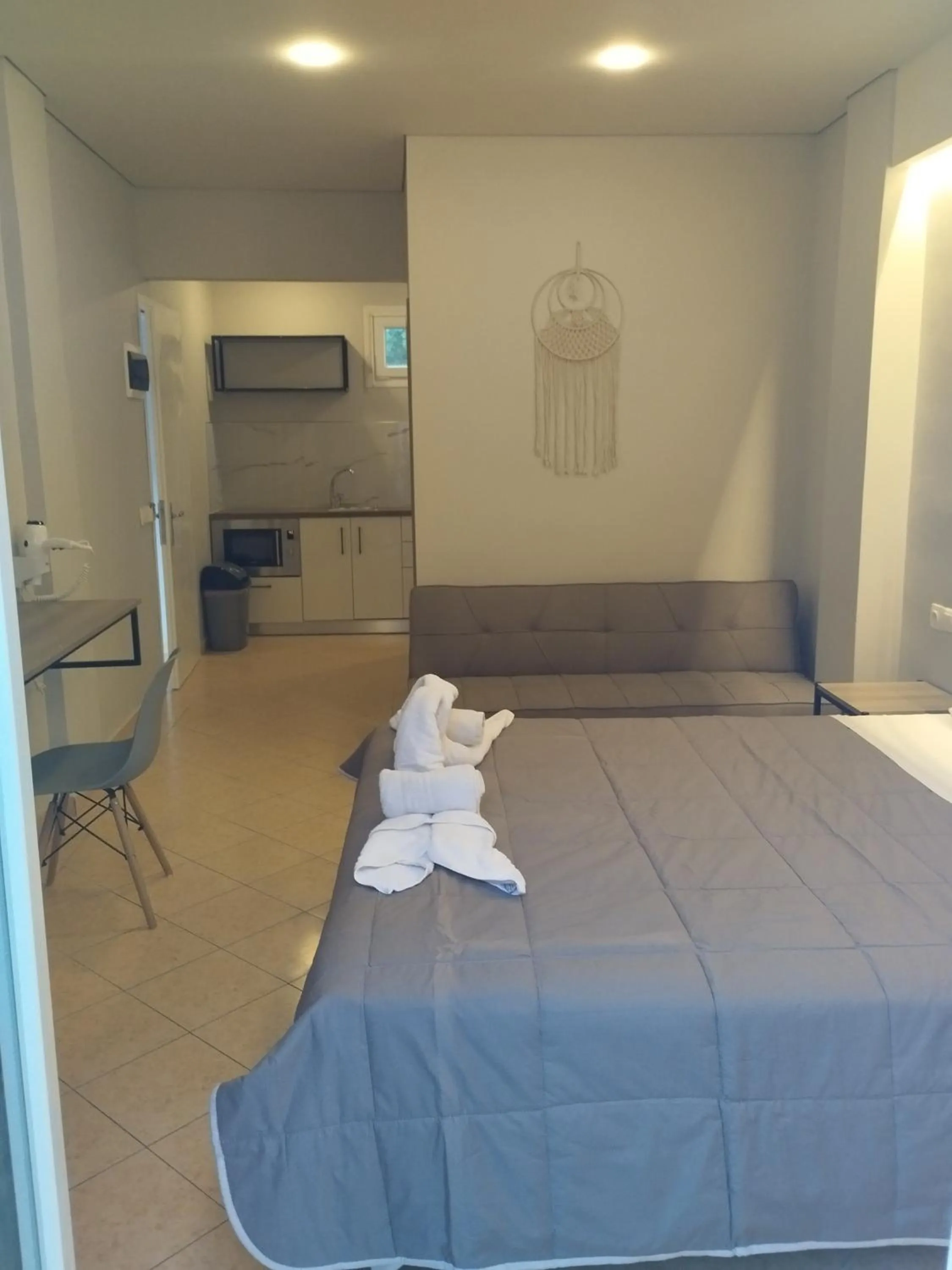 Bed in Cavo D' Oro Complex