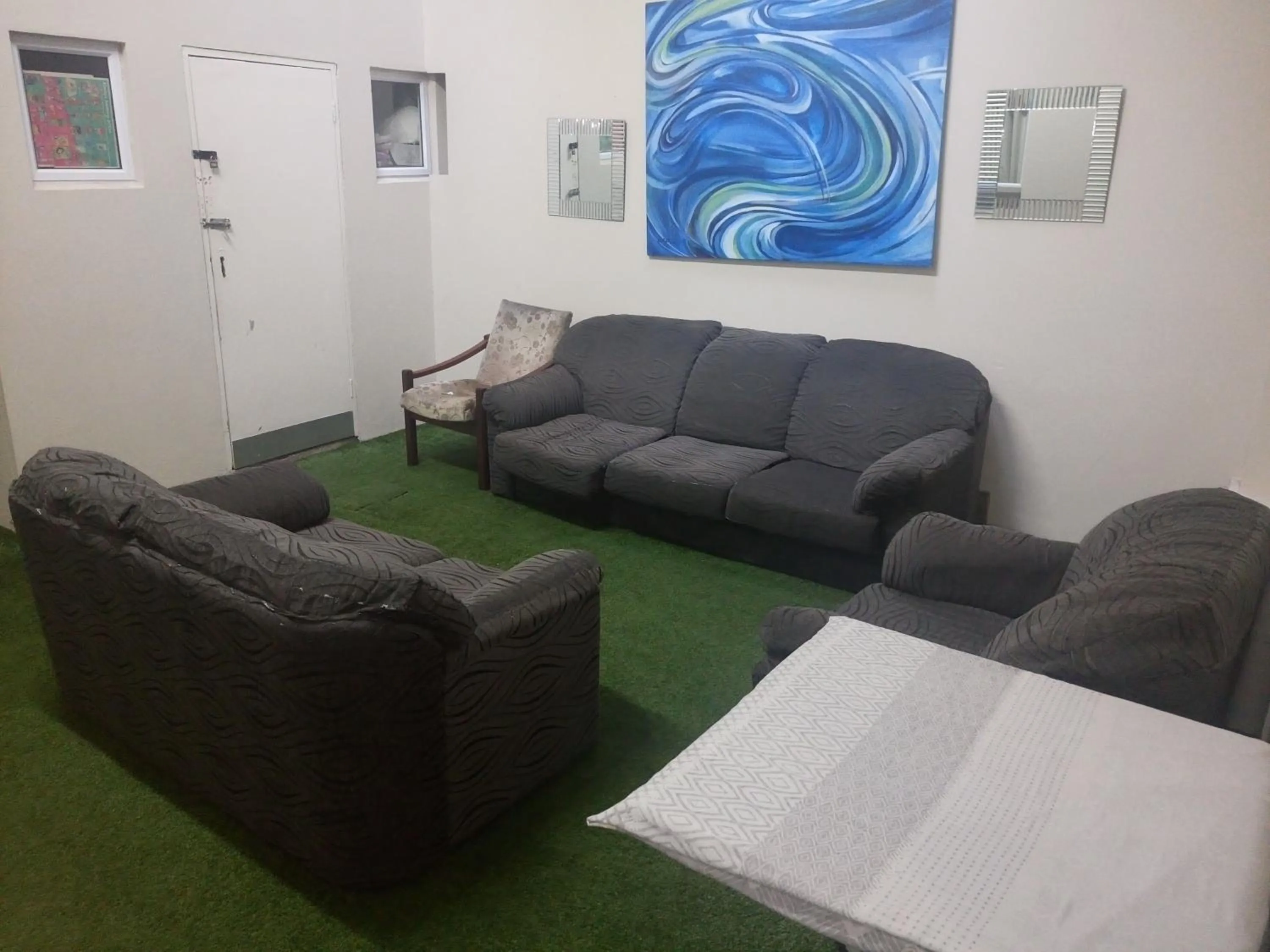 Communal lounge/ TV room in The Union Hotel