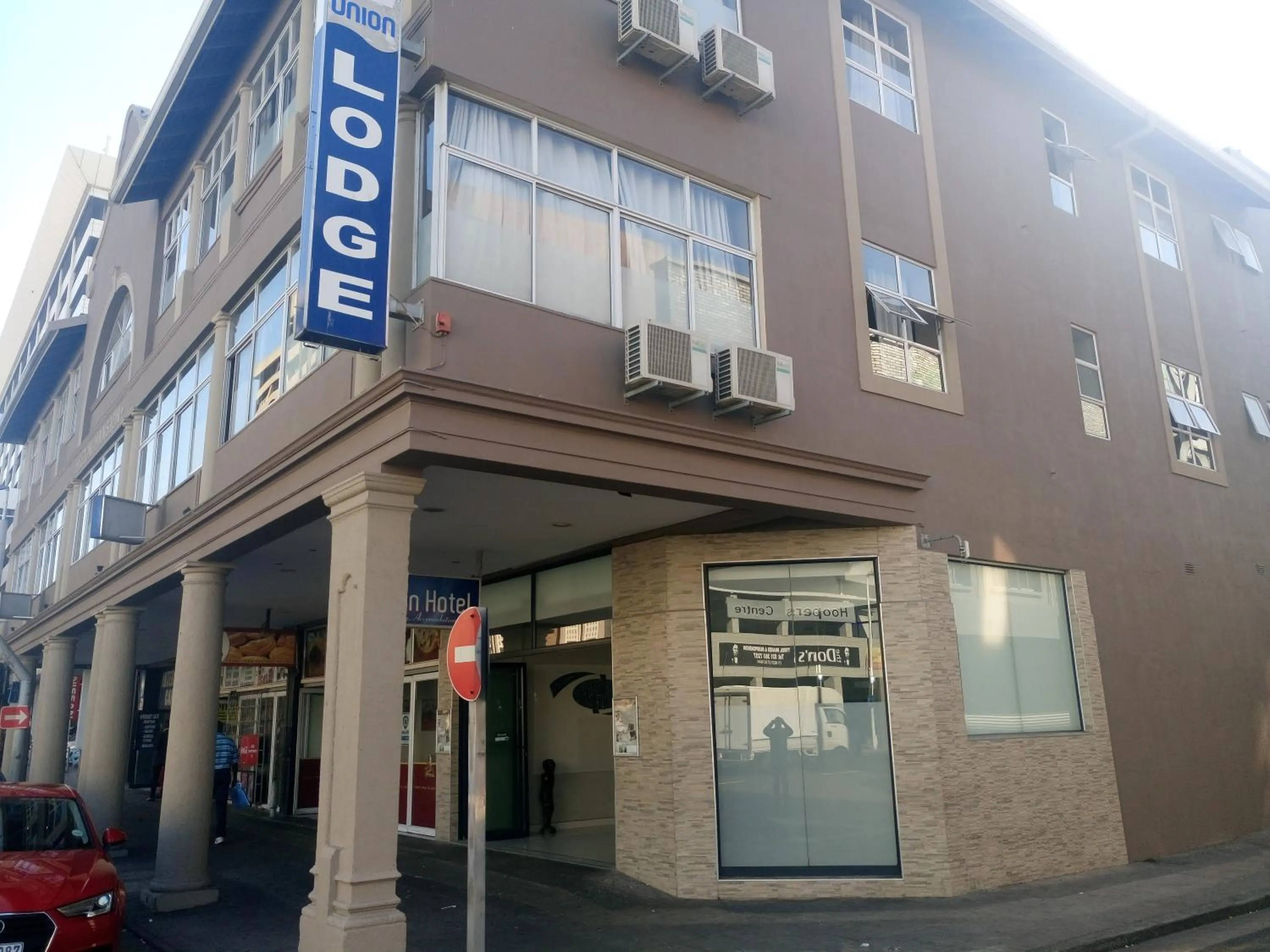 Facade/entrance in The Union Hotel