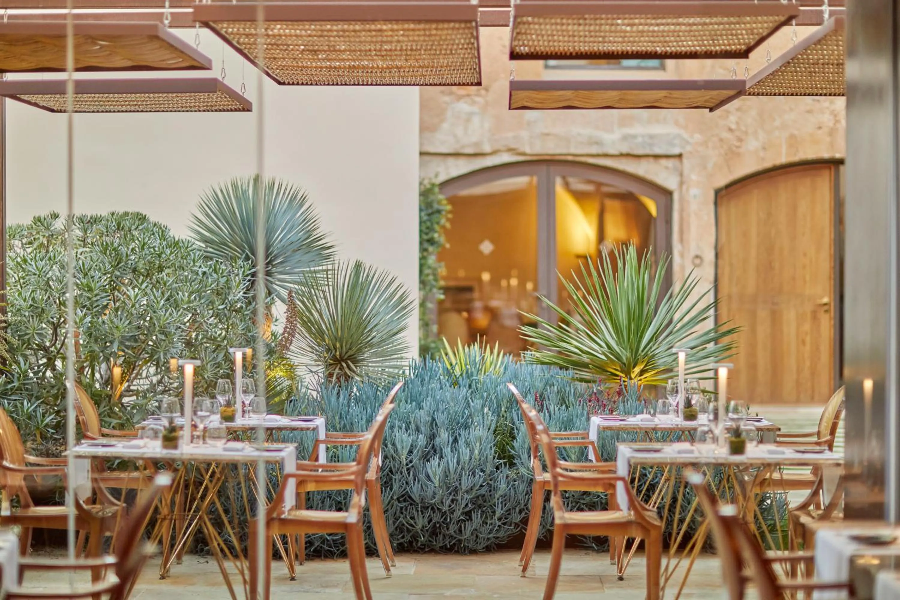 Dining area in Sa Creu Nova Petit Palais Art & Spa