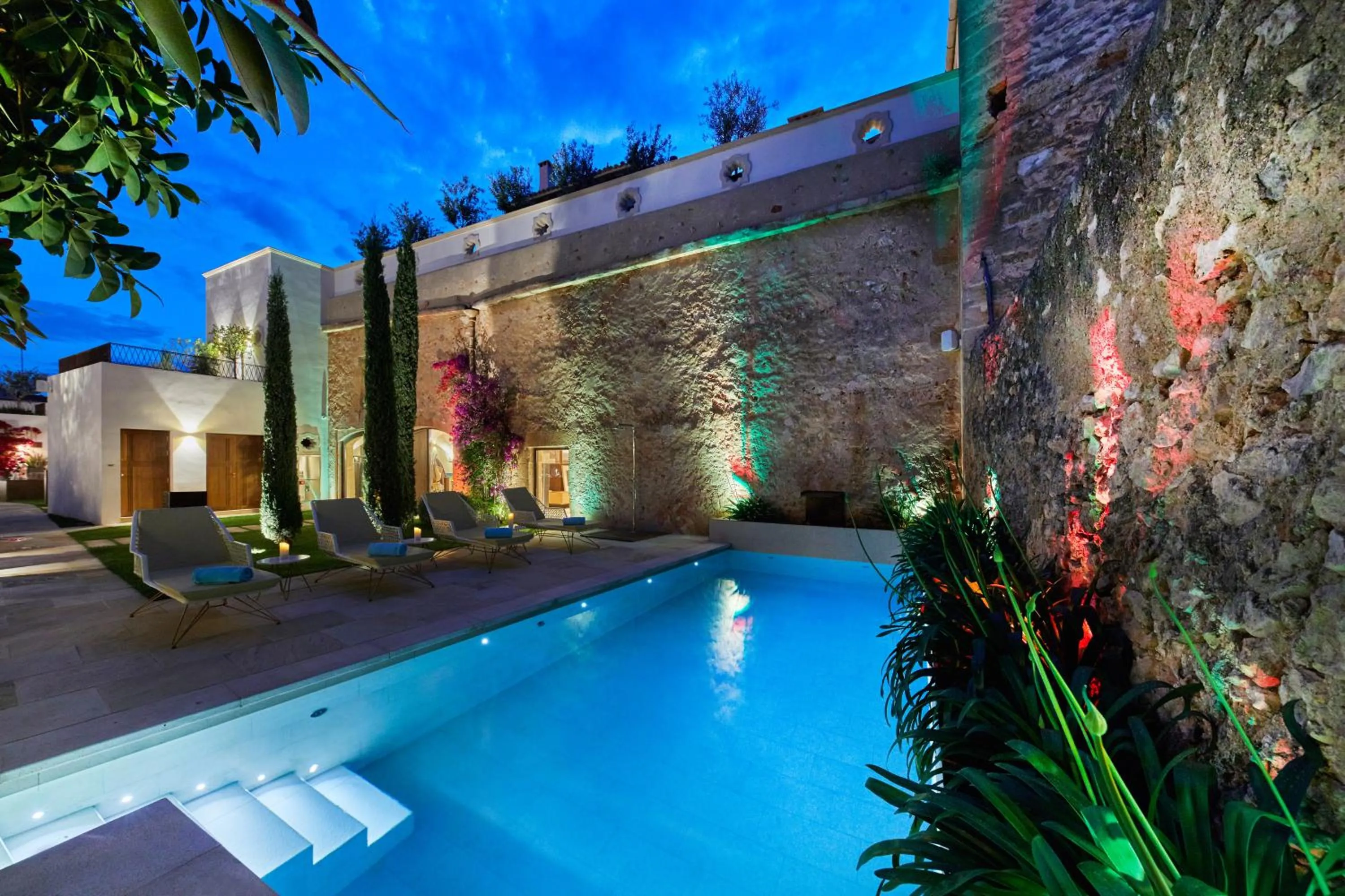 Swimming pool in Sa Creu Nova Petit Palais Art & Spa