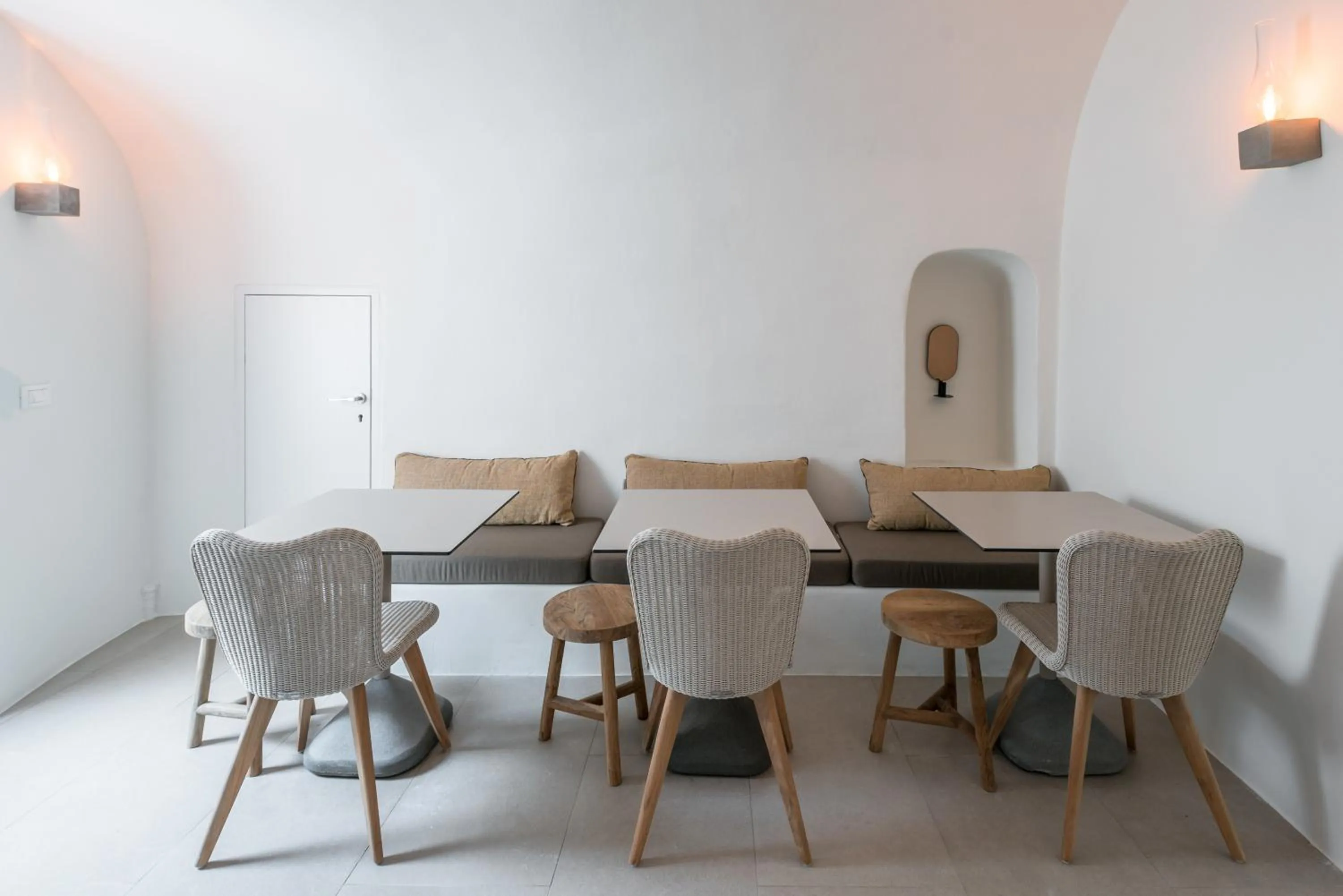 Art Maisons Oia Castle