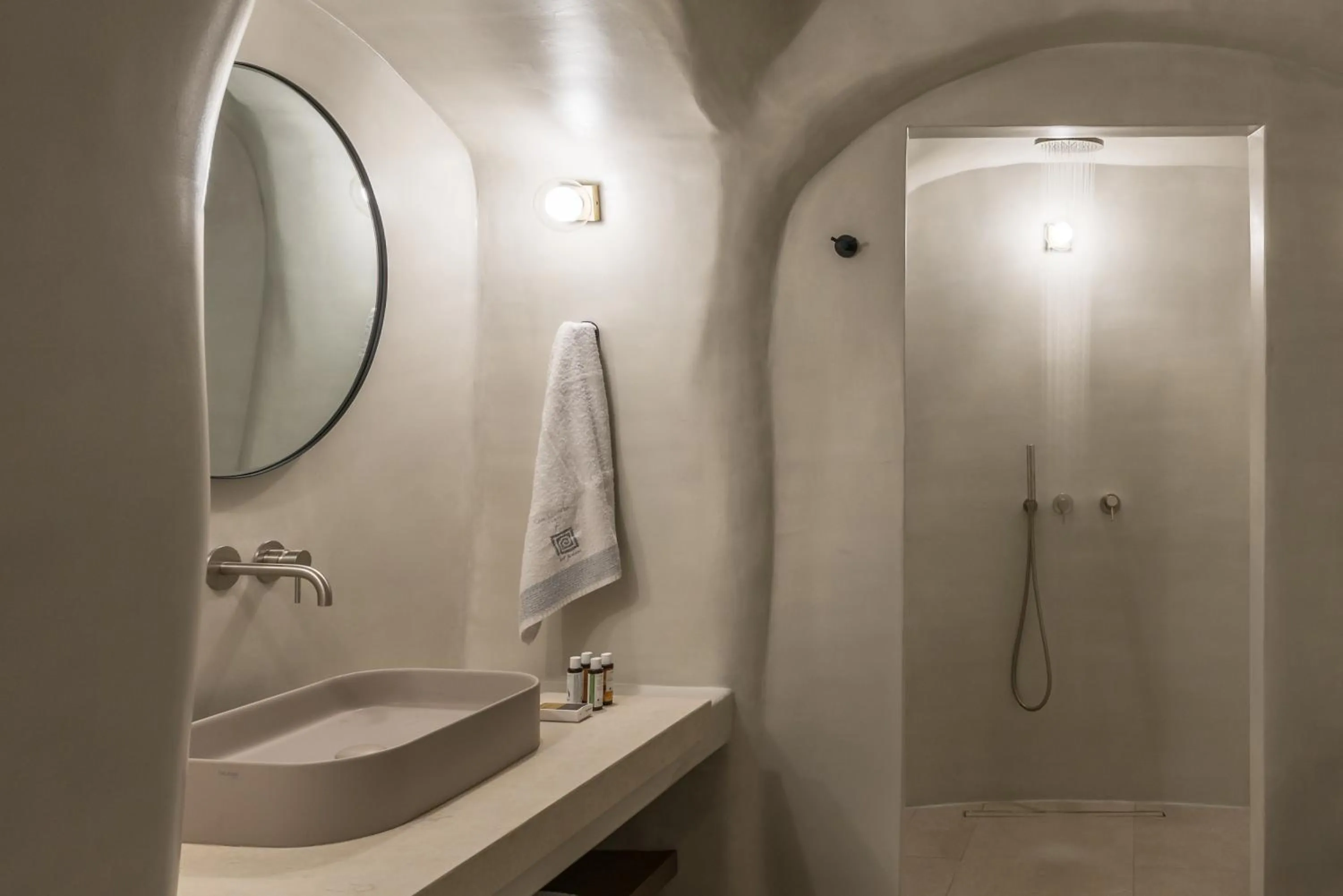 Bathroom in Art Maisons Oia Castle