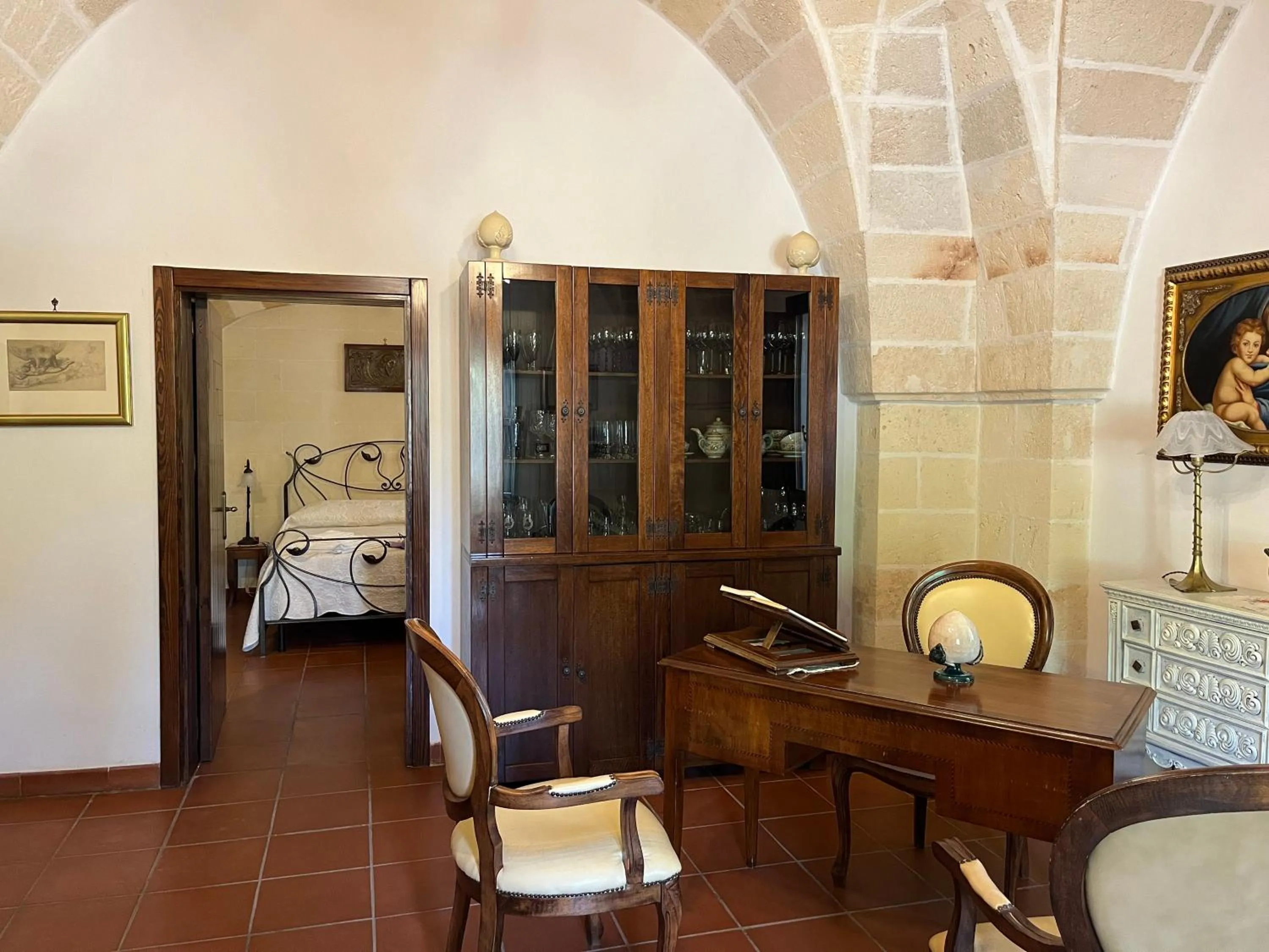 Living room, Bed in Masseria La Camardia