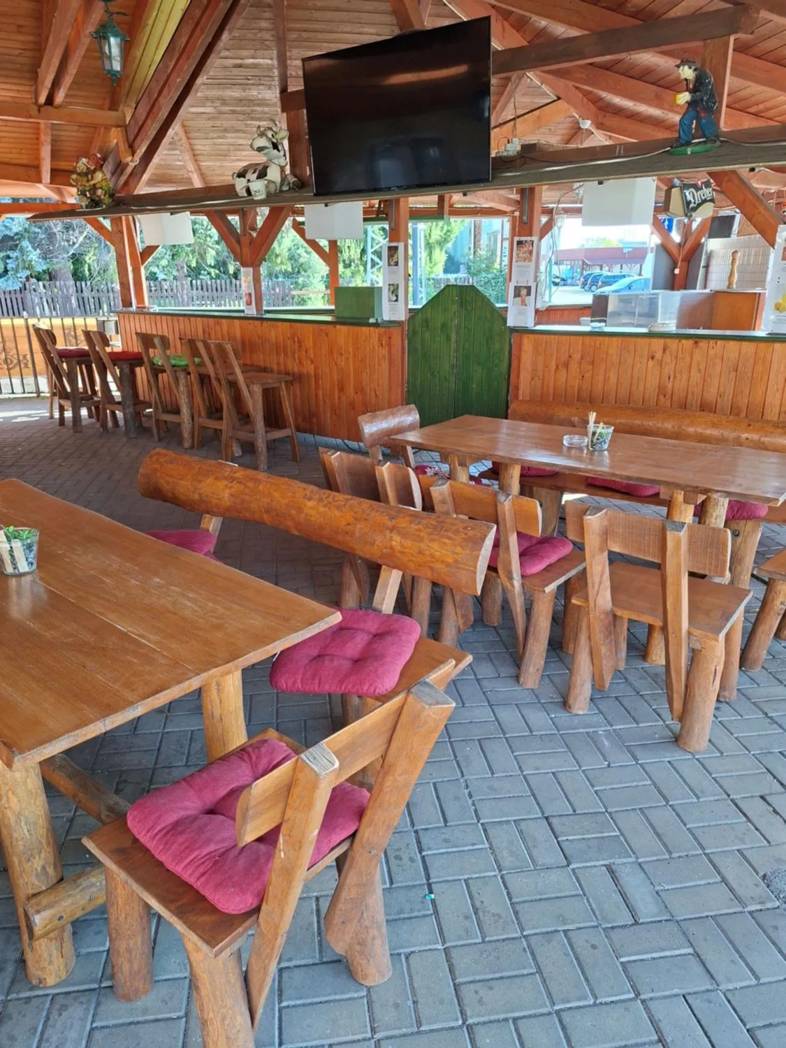 Grill Terasz Étterem és Szálláshely