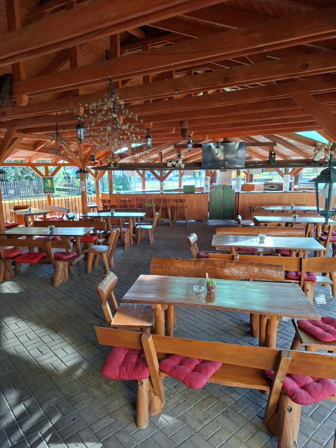 Grill Terasz Étterem és Szálláshely