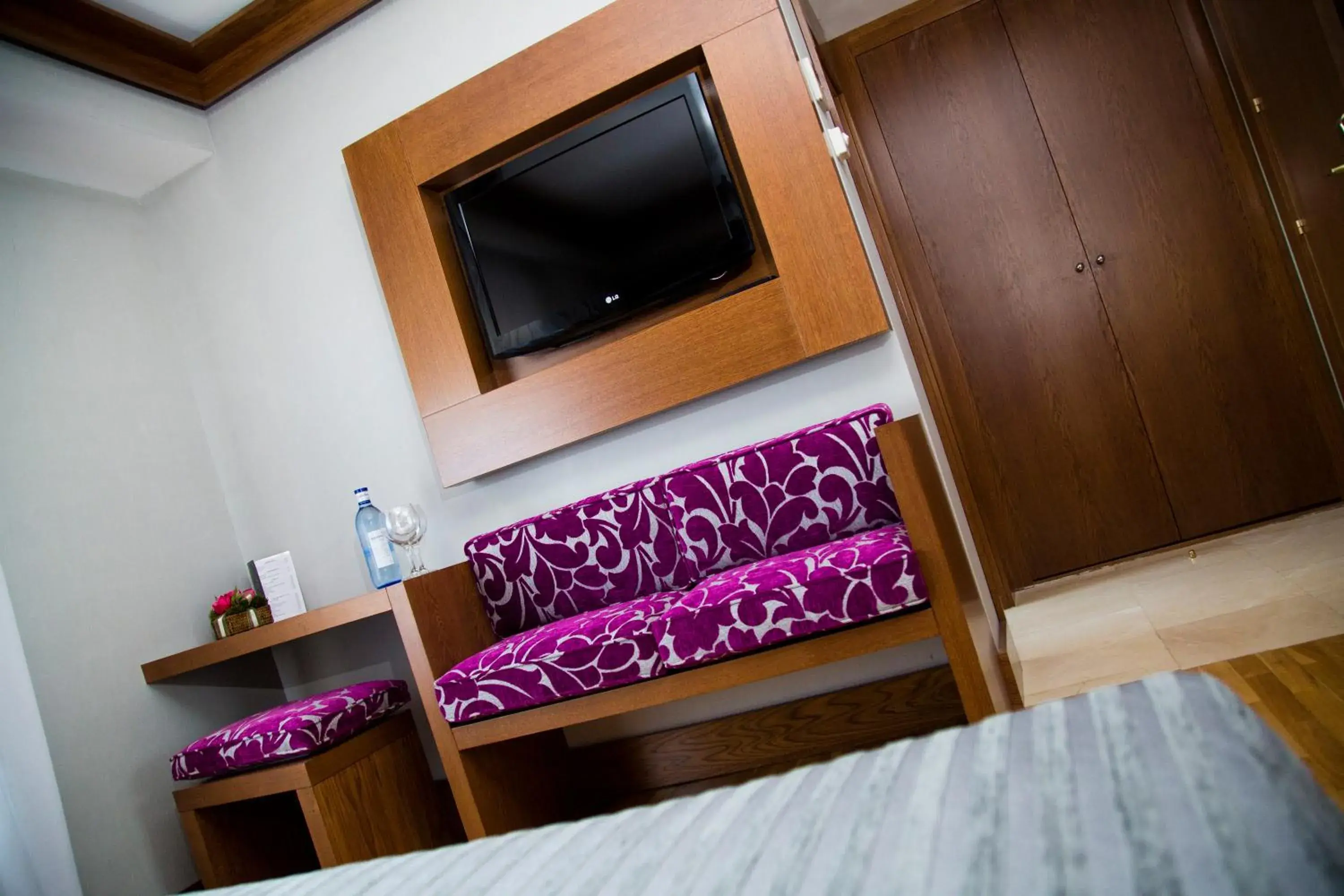 Double Room - single occupancy in Hotel Confort BRASEROS Double Room - single occupancy in Hotel Confort BRASEROS