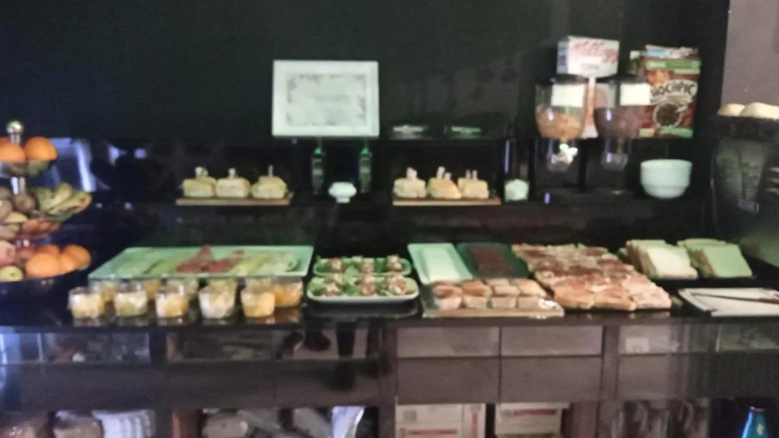 Buffet breakfast in Hotel Confort BRASEROS