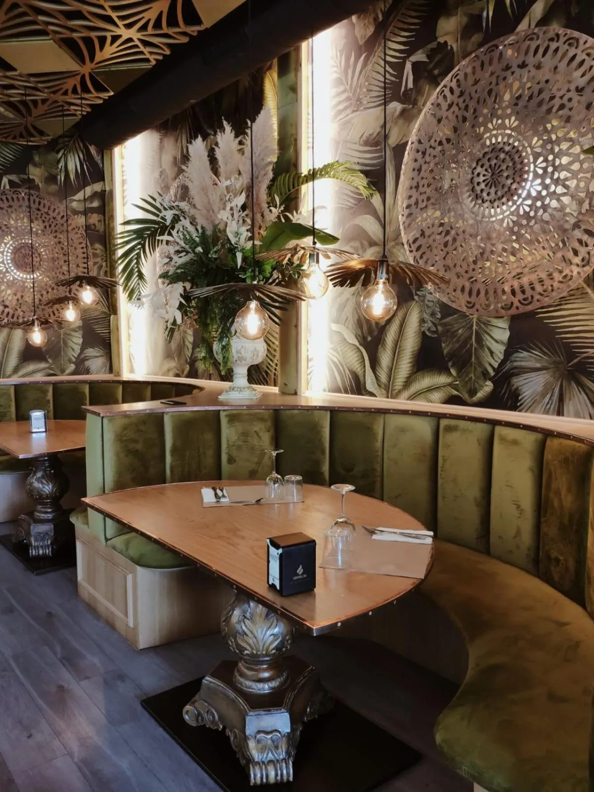 Restaurant/places to eat in Hotel Confort BRASEROS