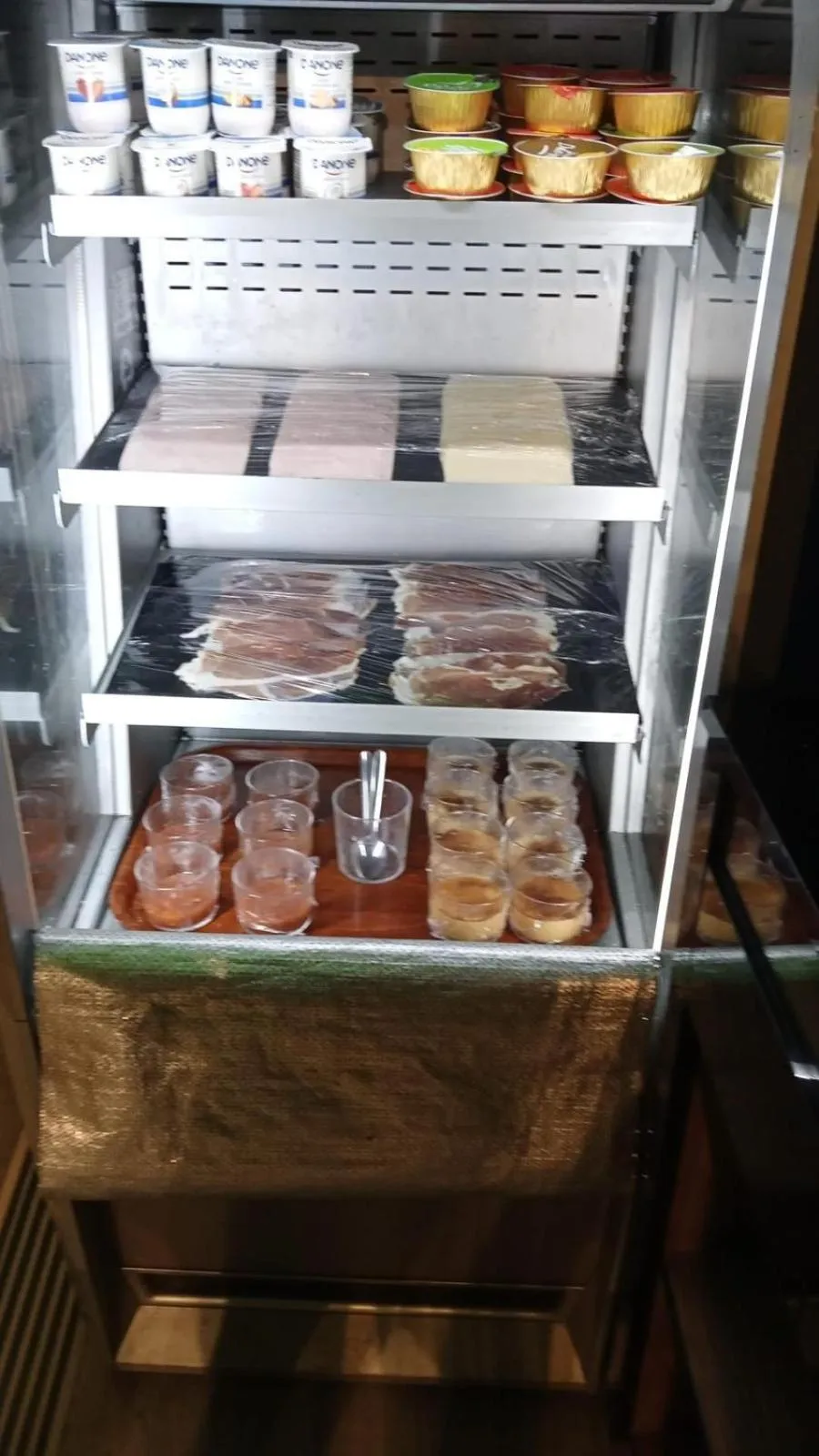 Breakfast in Hotel Confort BRASEROS