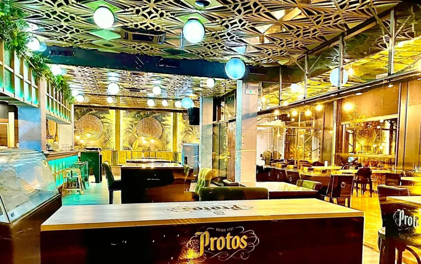 Restaurant/places to eat in Hotel Confort BRASEROS