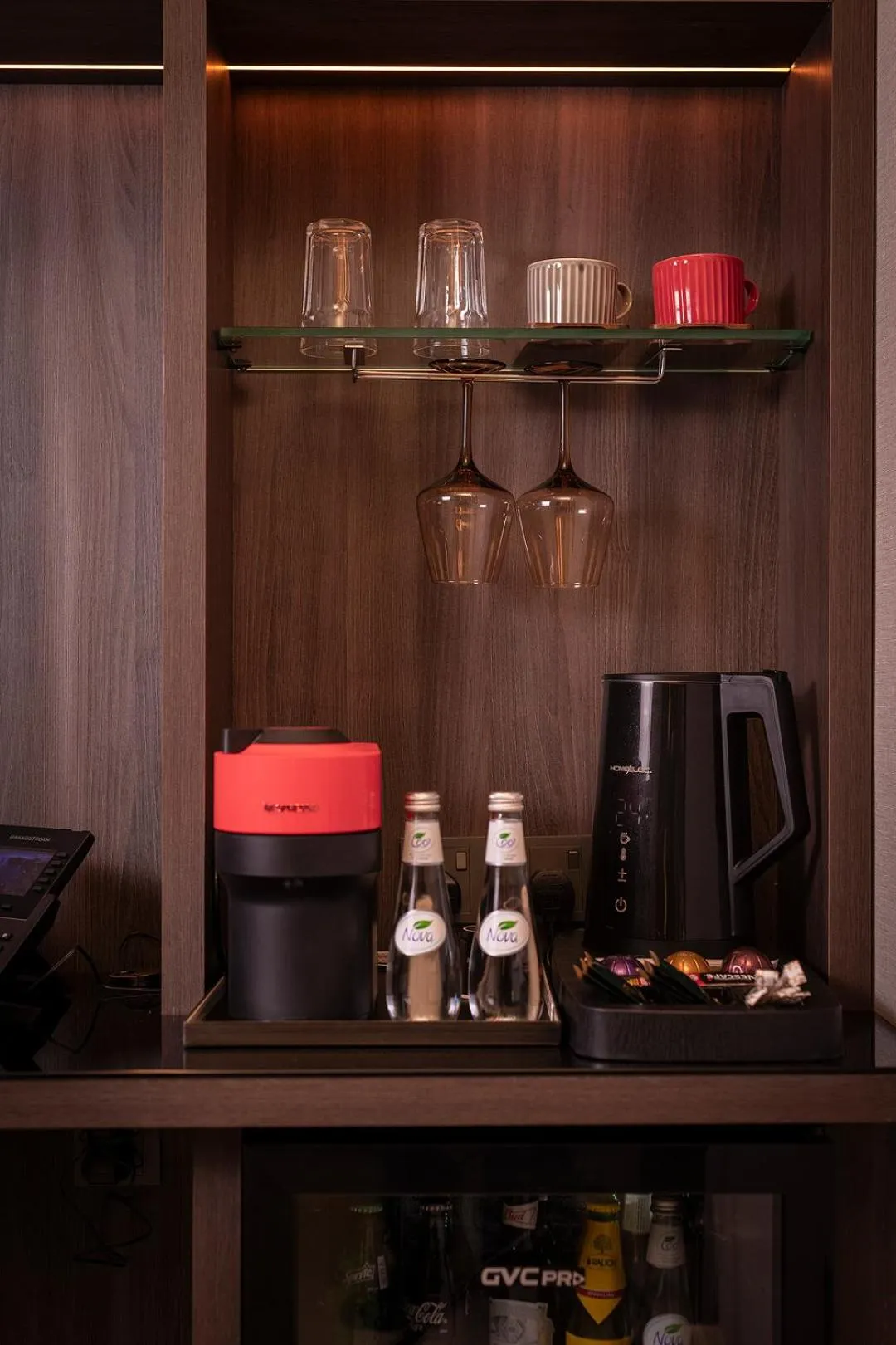 Coffee/tea facilities in Viola Gardens Residence Serviced apartments