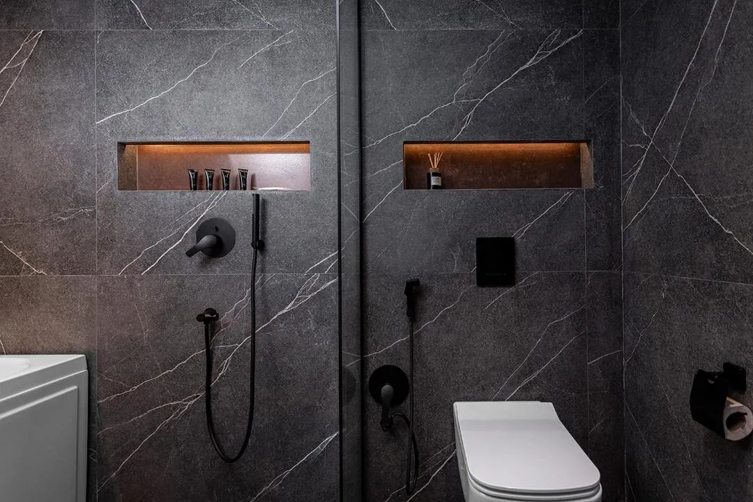 Toilet in Viola Gardens Residence Serviced apartments