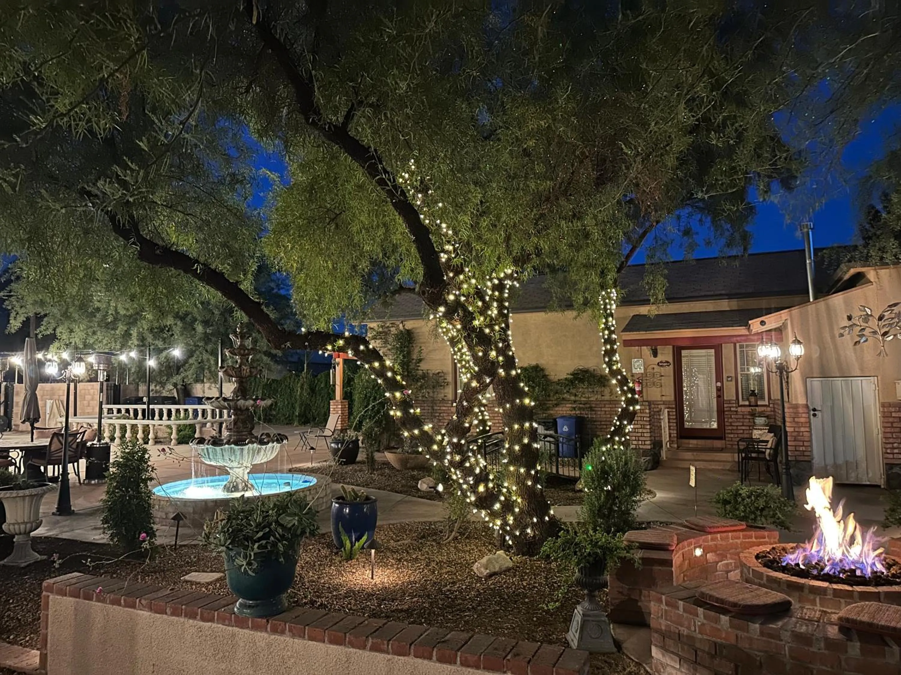 Seating area in El Amador Inn Downtown Tucson