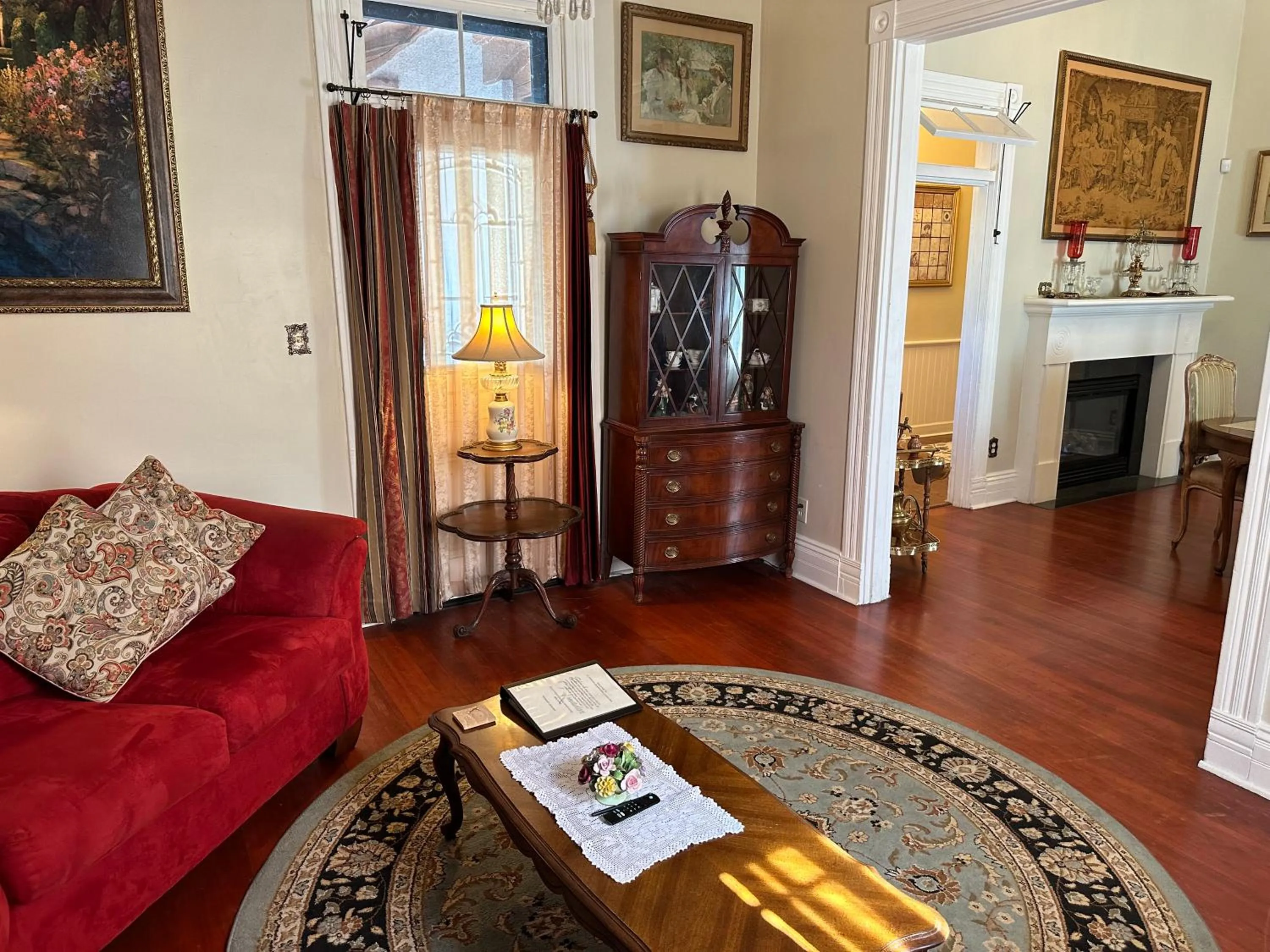 Living room in El Amador Inn Downtown Tucson