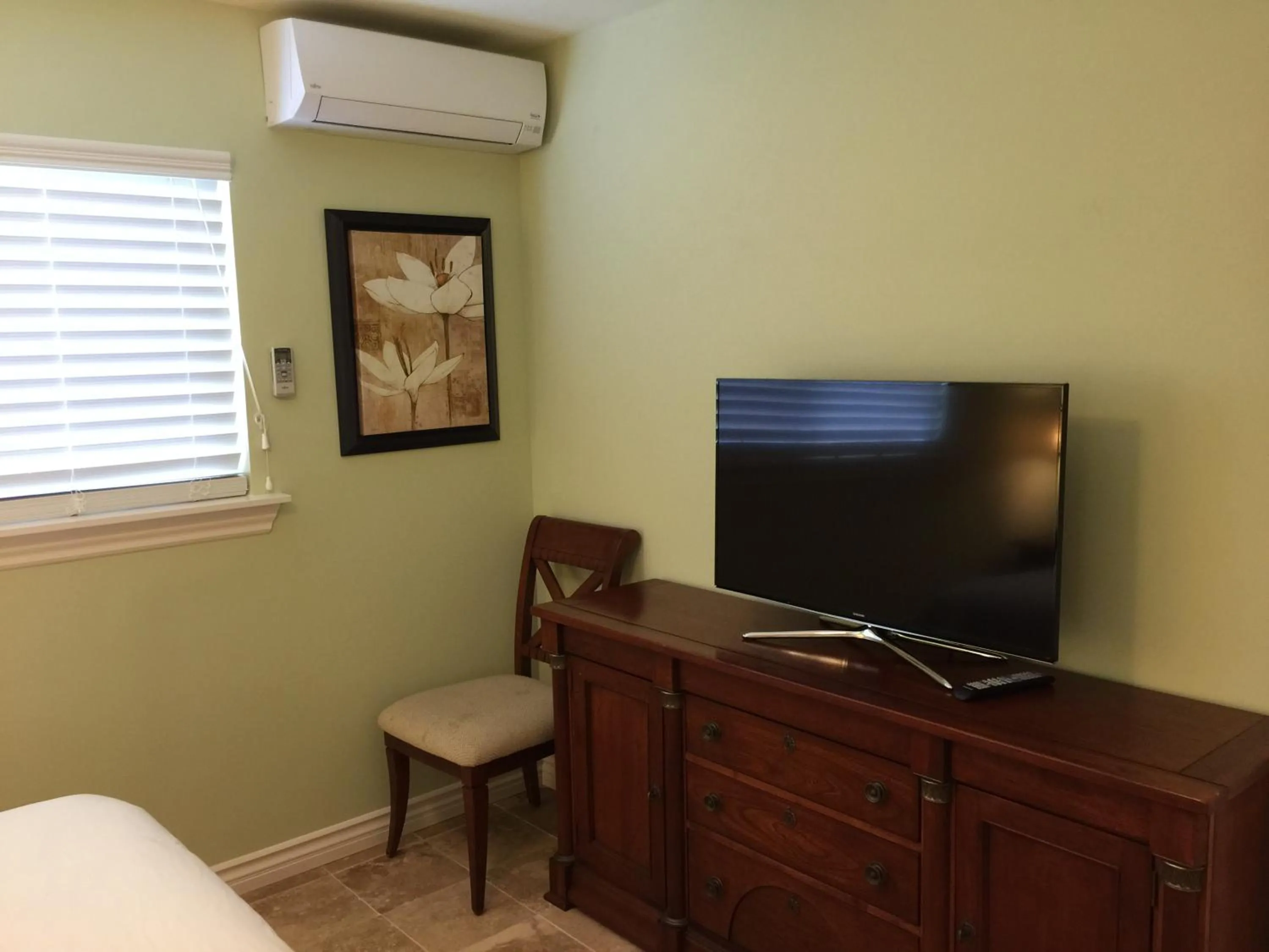 TV and multimedia in The Beach Palms Carlsbad